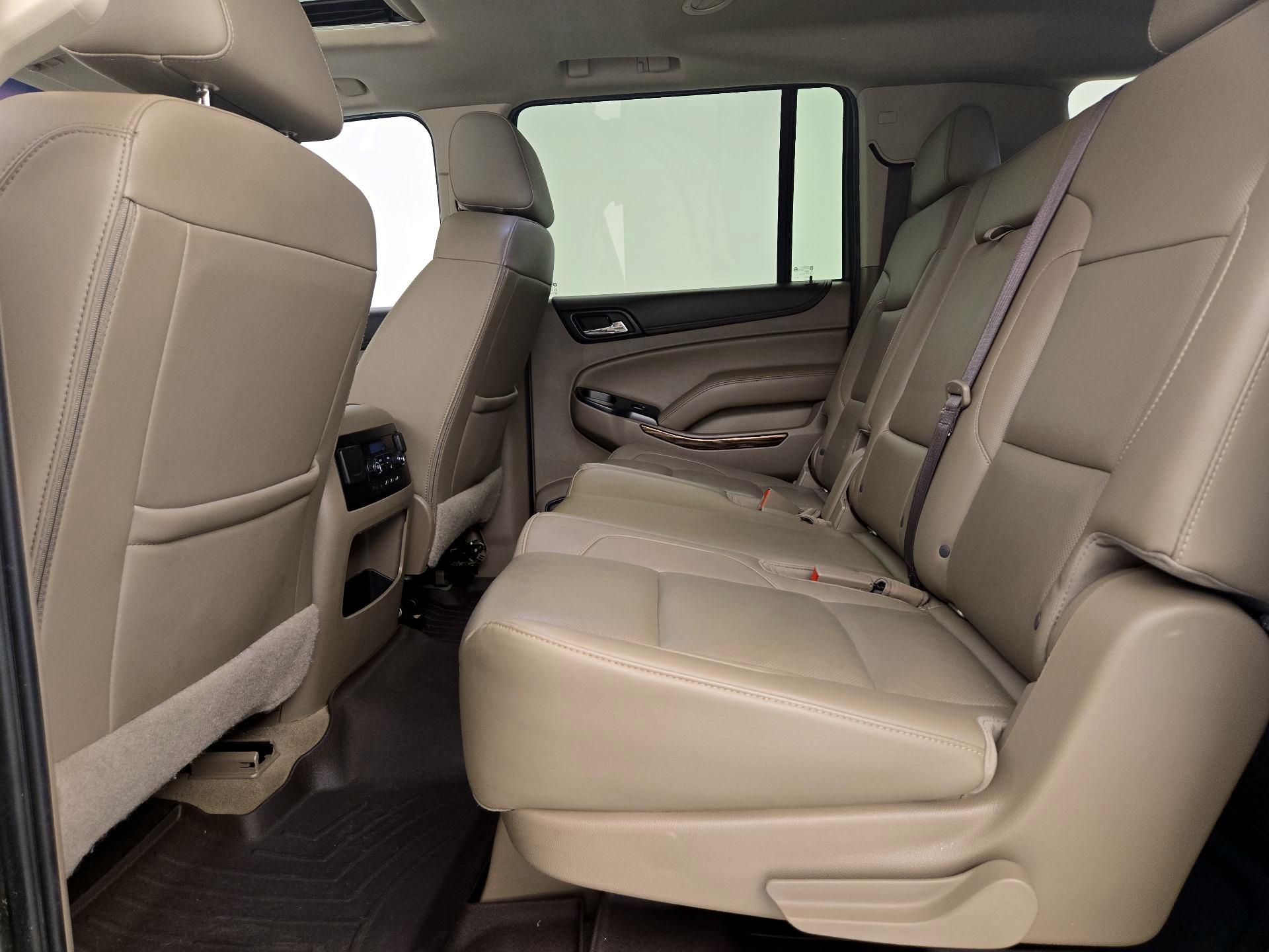 Thumbnail: 2019 GMC Yukon XL - 20