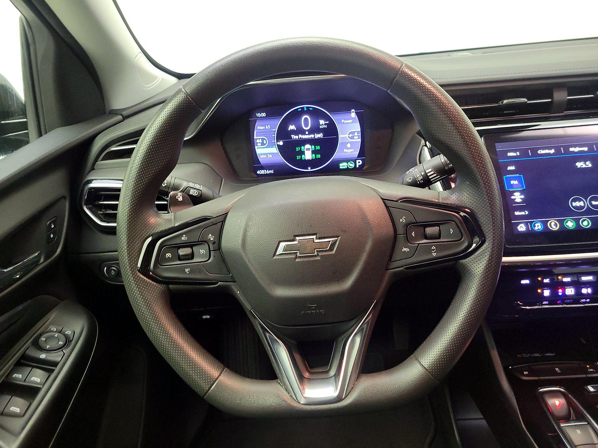 Thumbnail: 2023 Chevrolet Bolt EUV - 10
