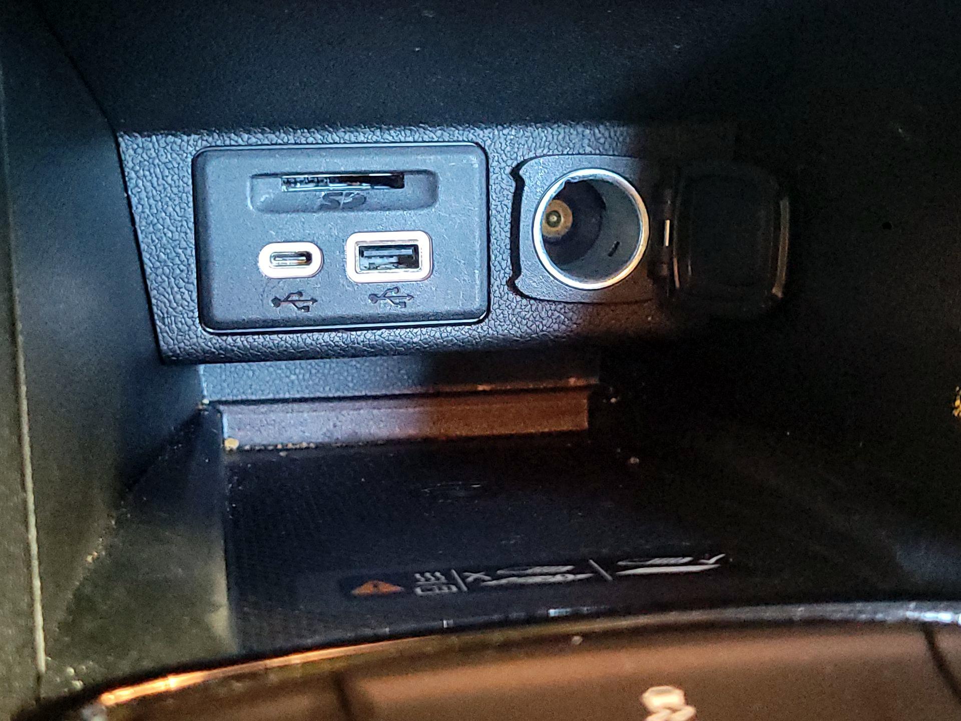 Thumbnail: 2023 Chevrolet Bolt EUV - 18