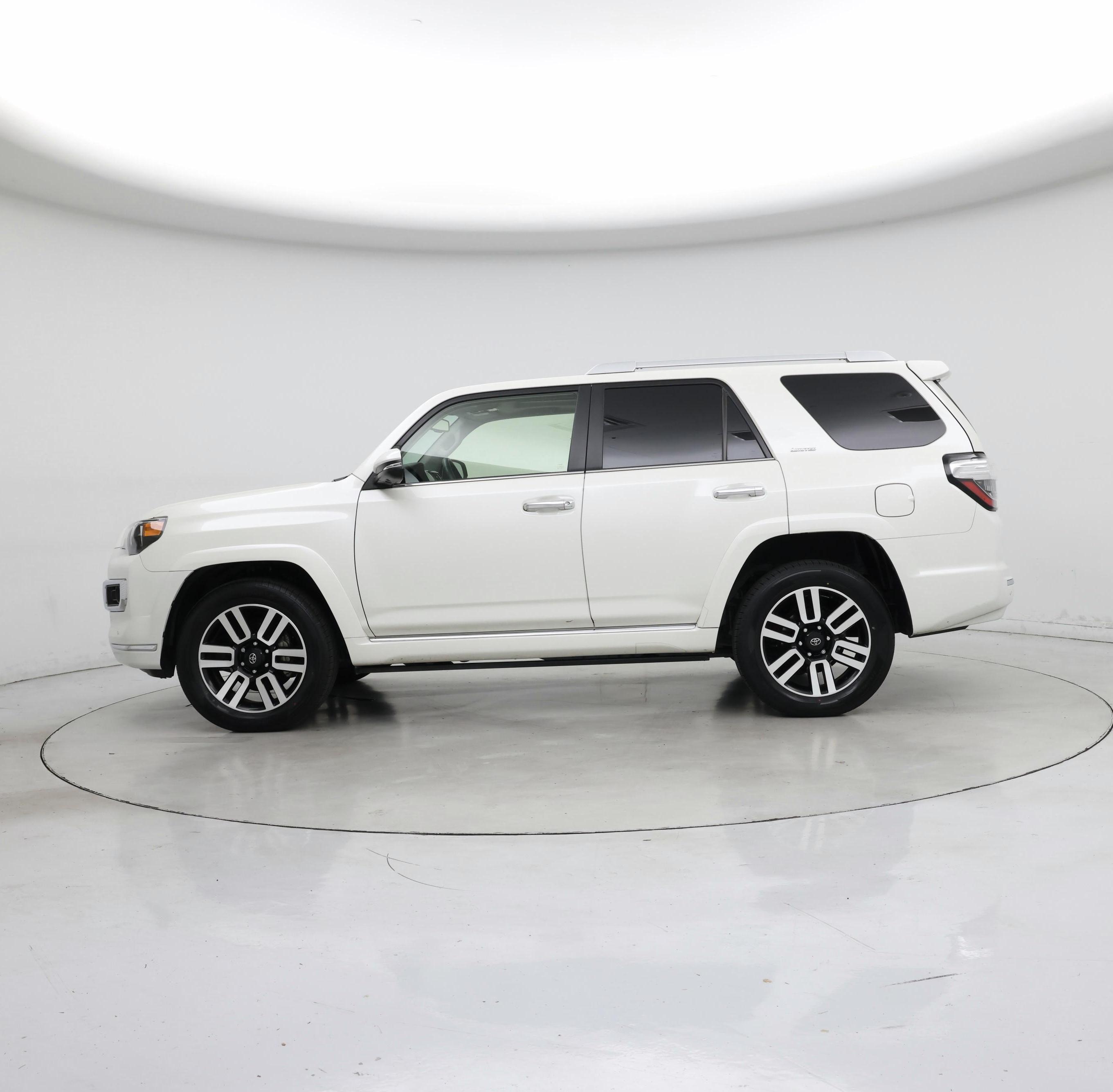 Thumbnail: 2023 Toyota 4Runner - 3