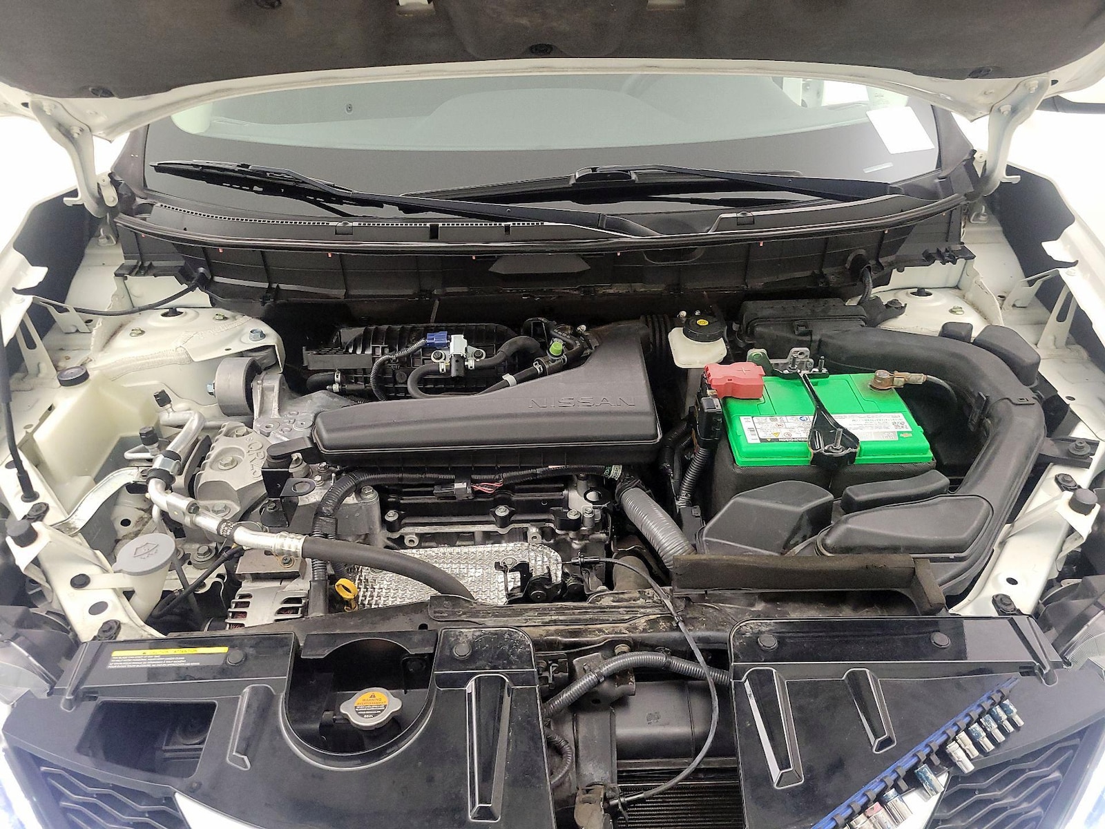 2014 Nissan Rogue SV - Photo 24