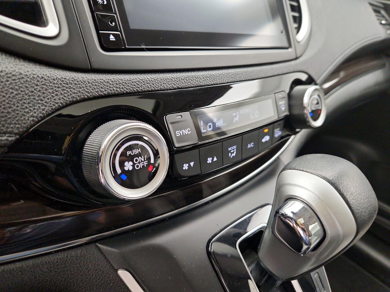 2016 Honda CR-V Touring - Photo 17