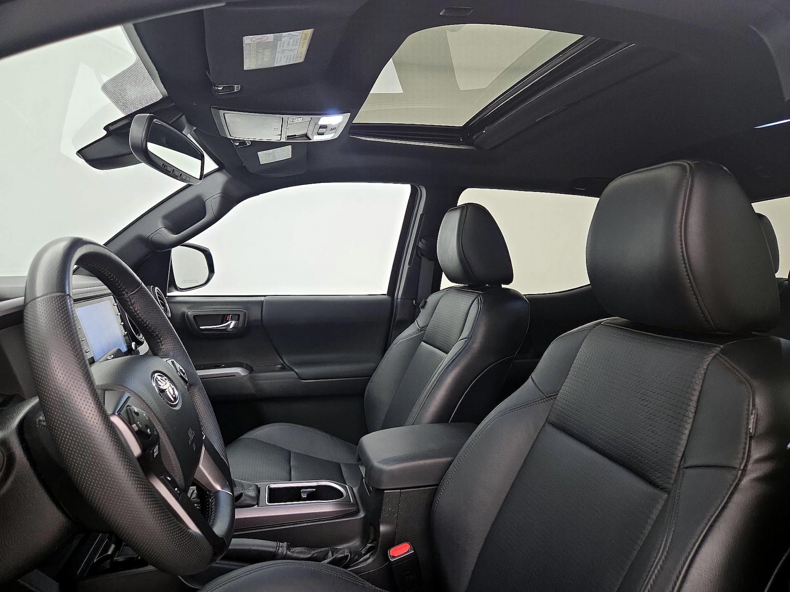 Sunroof(s) & Overhead Airbags