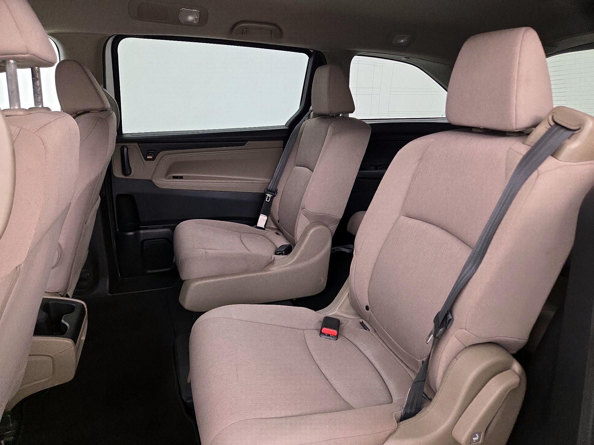 Thumbnail: 2020 Honda Odyssey - 19