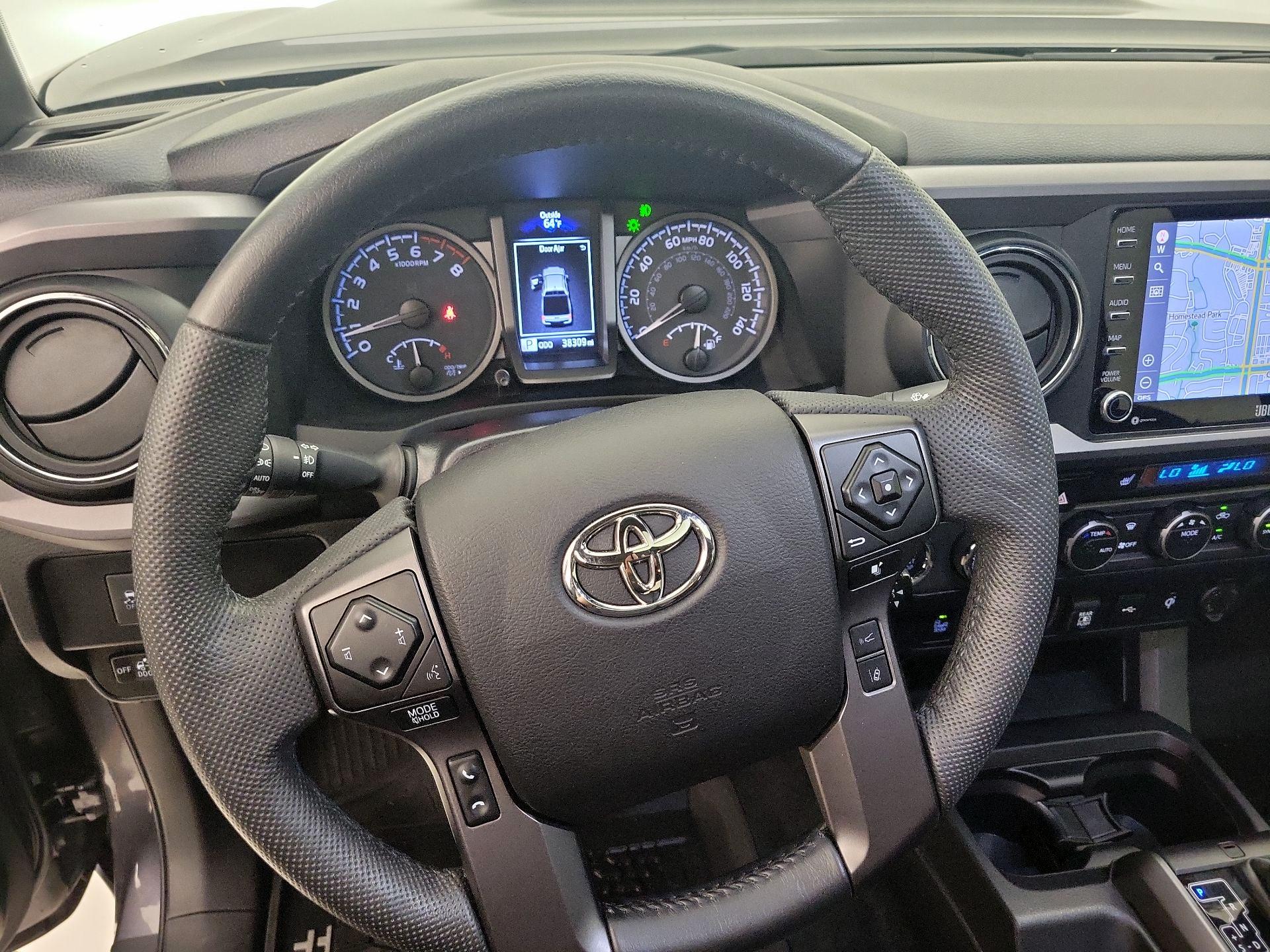 Thumbnail: 2022 Toyota Tacoma - 10