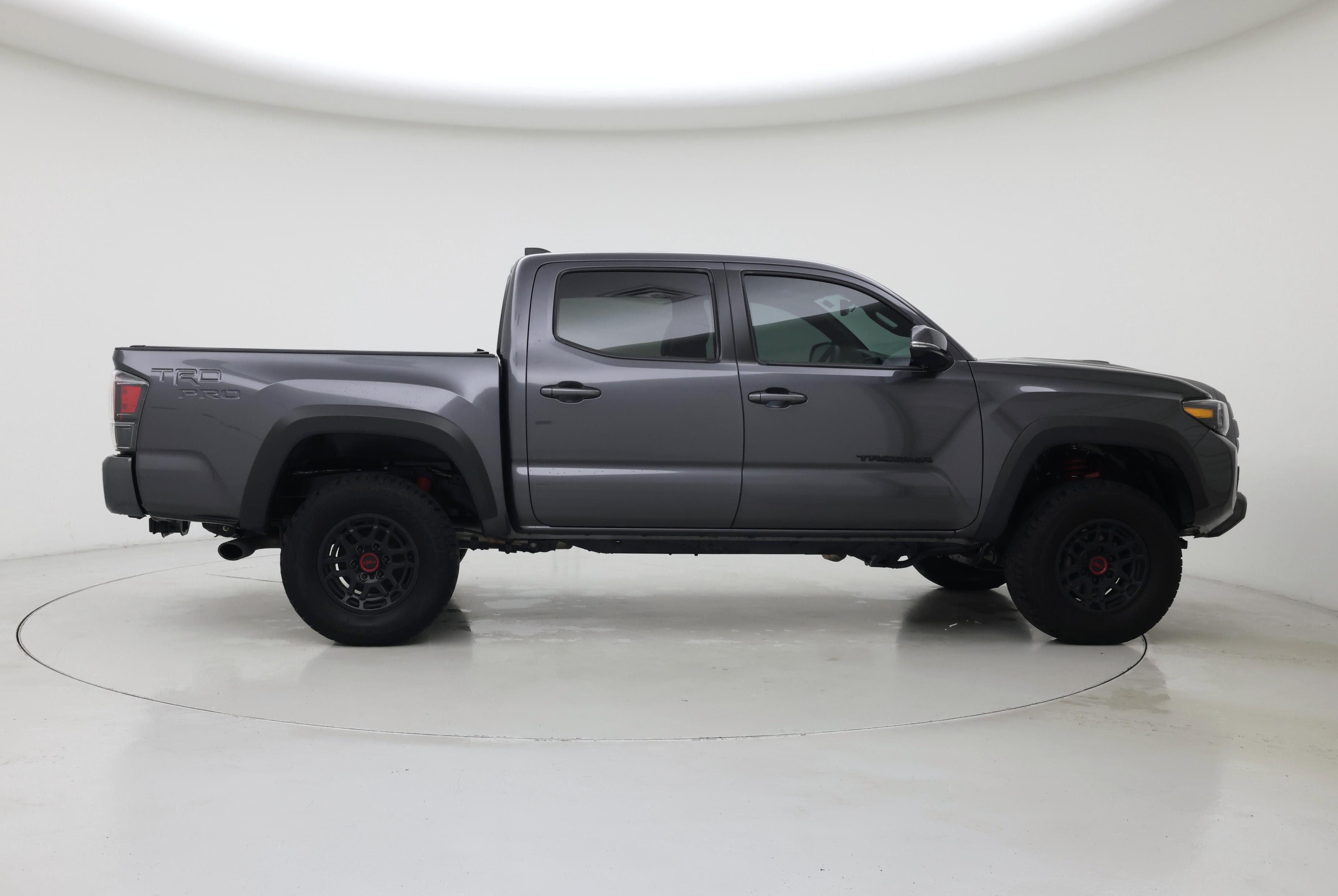 Thumbnail: 2022 Toyota Tacoma - 7