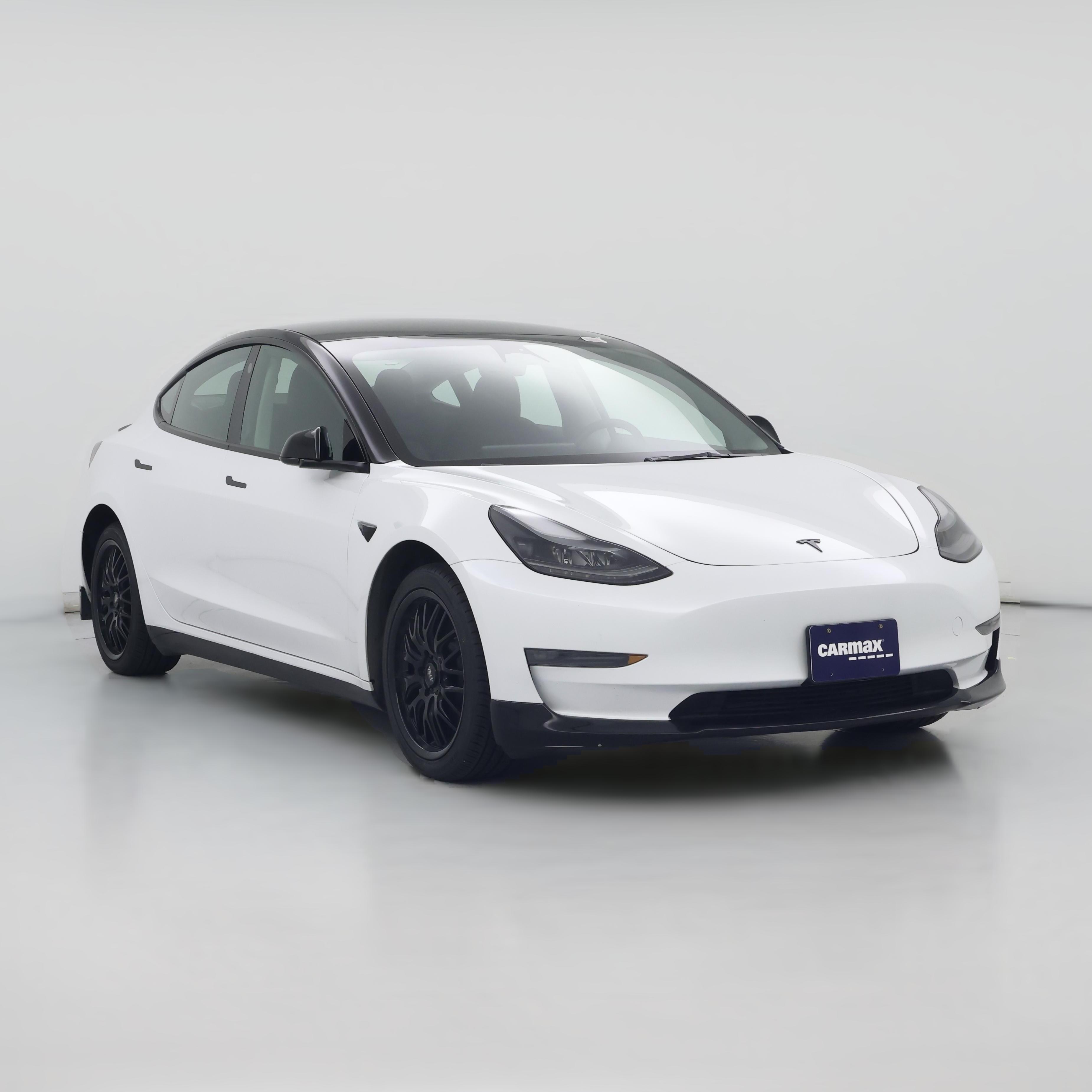 Thumbnail: 2023 Tesla Model 3 - 1