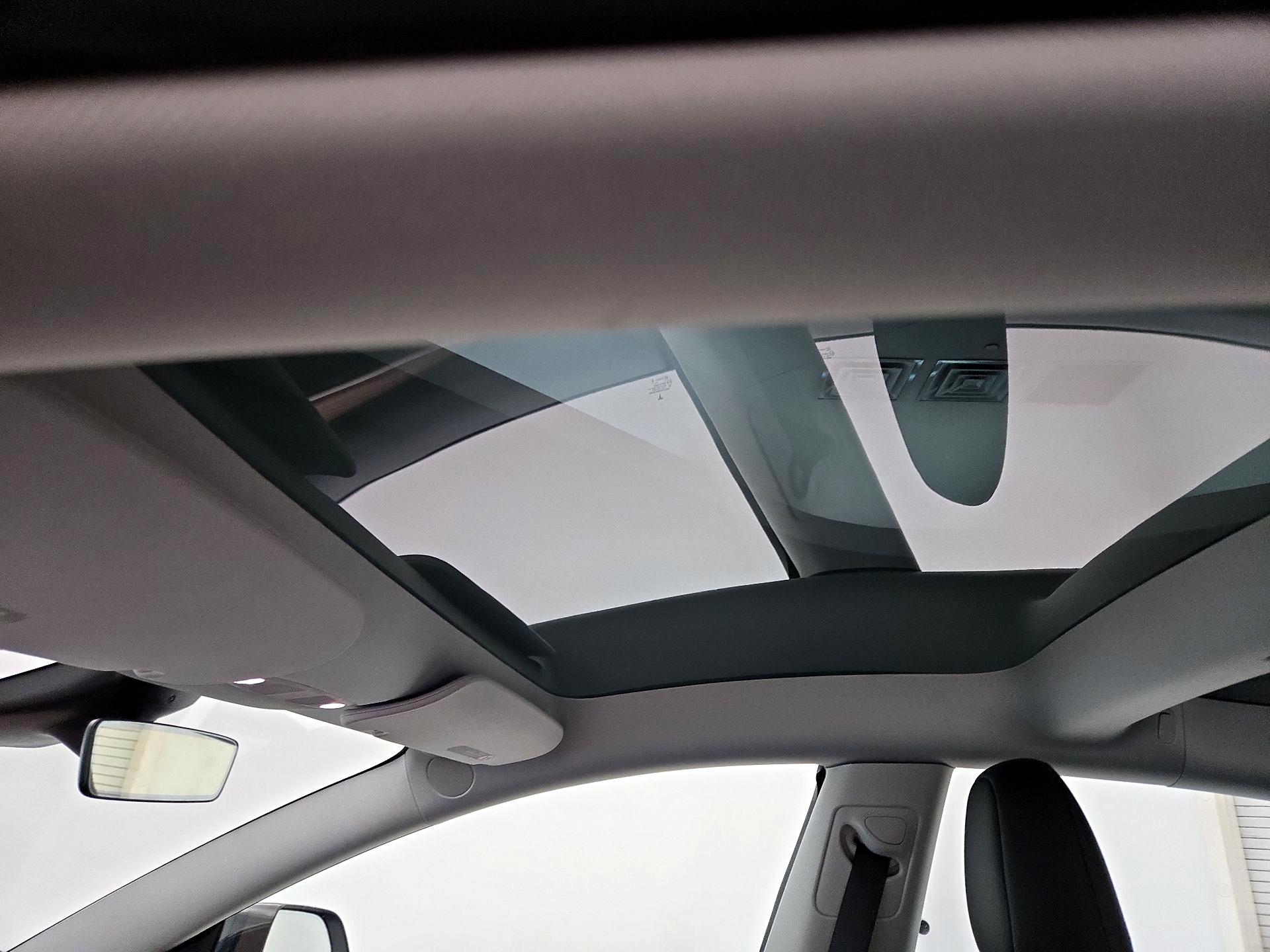 Thumbnail: 2023 Tesla Model 3 - 18