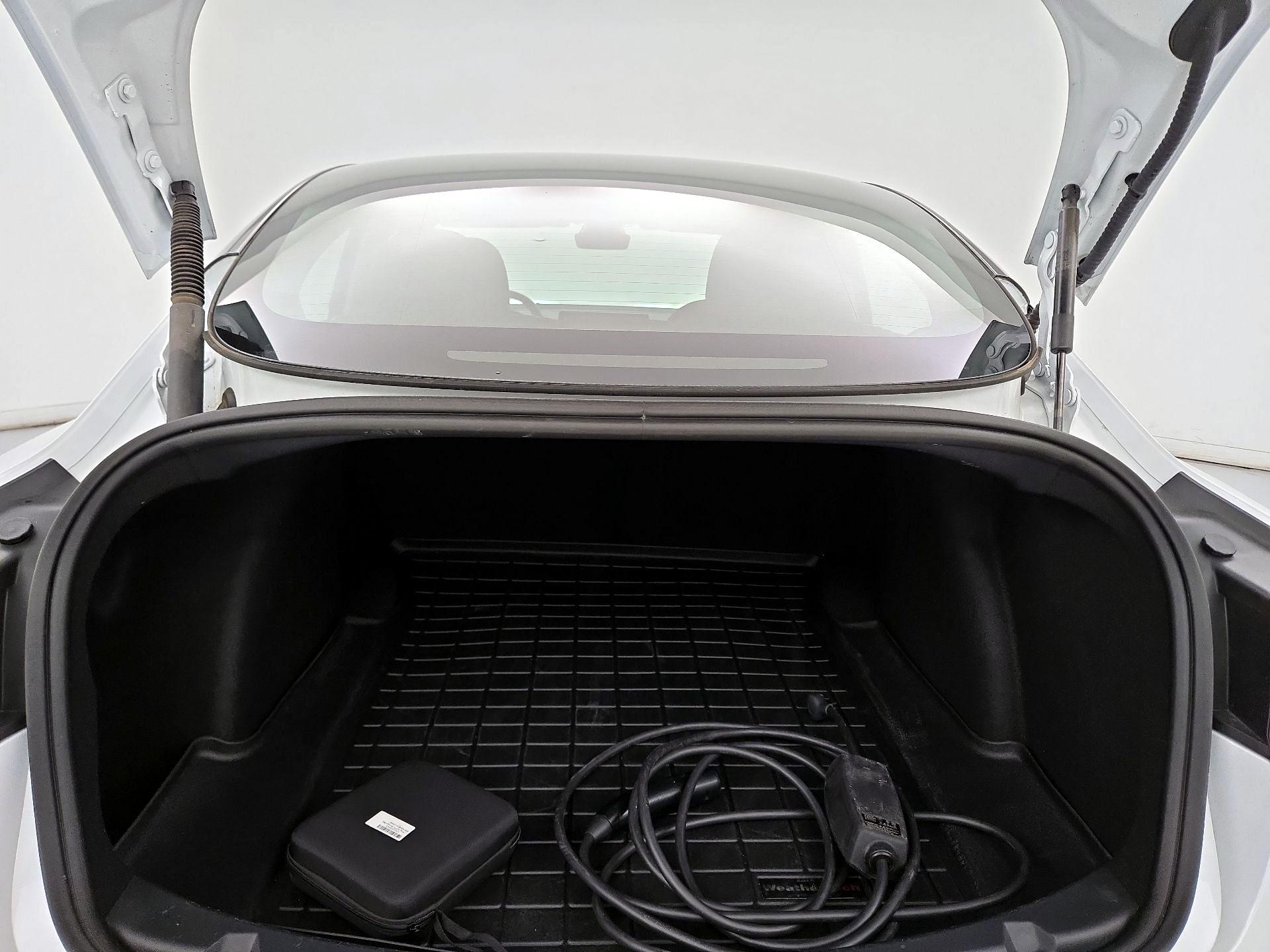 Thumbnail: 2023 Tesla Model 3 - 20
