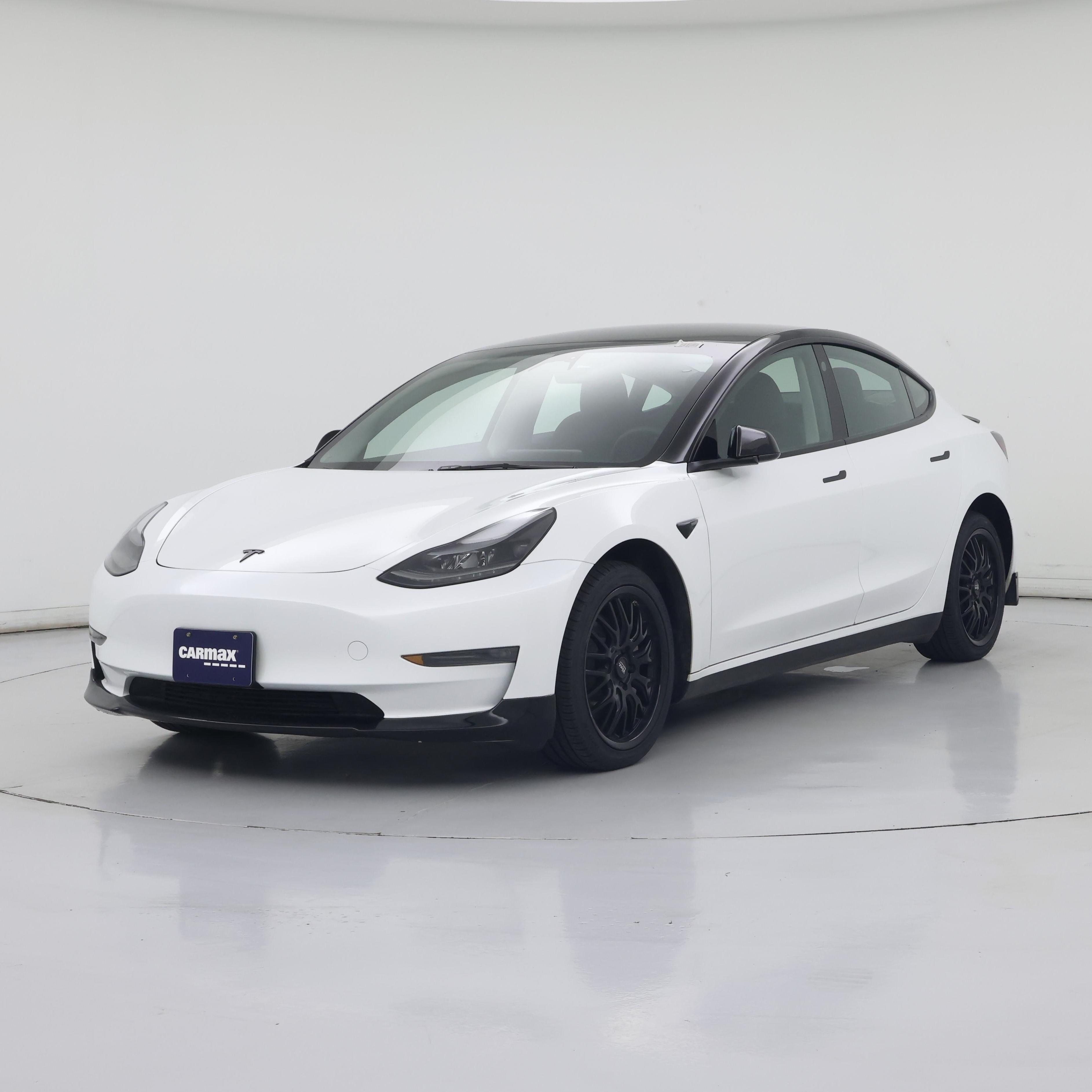 Thumbnail: 2023 Tesla Model 3 - 4