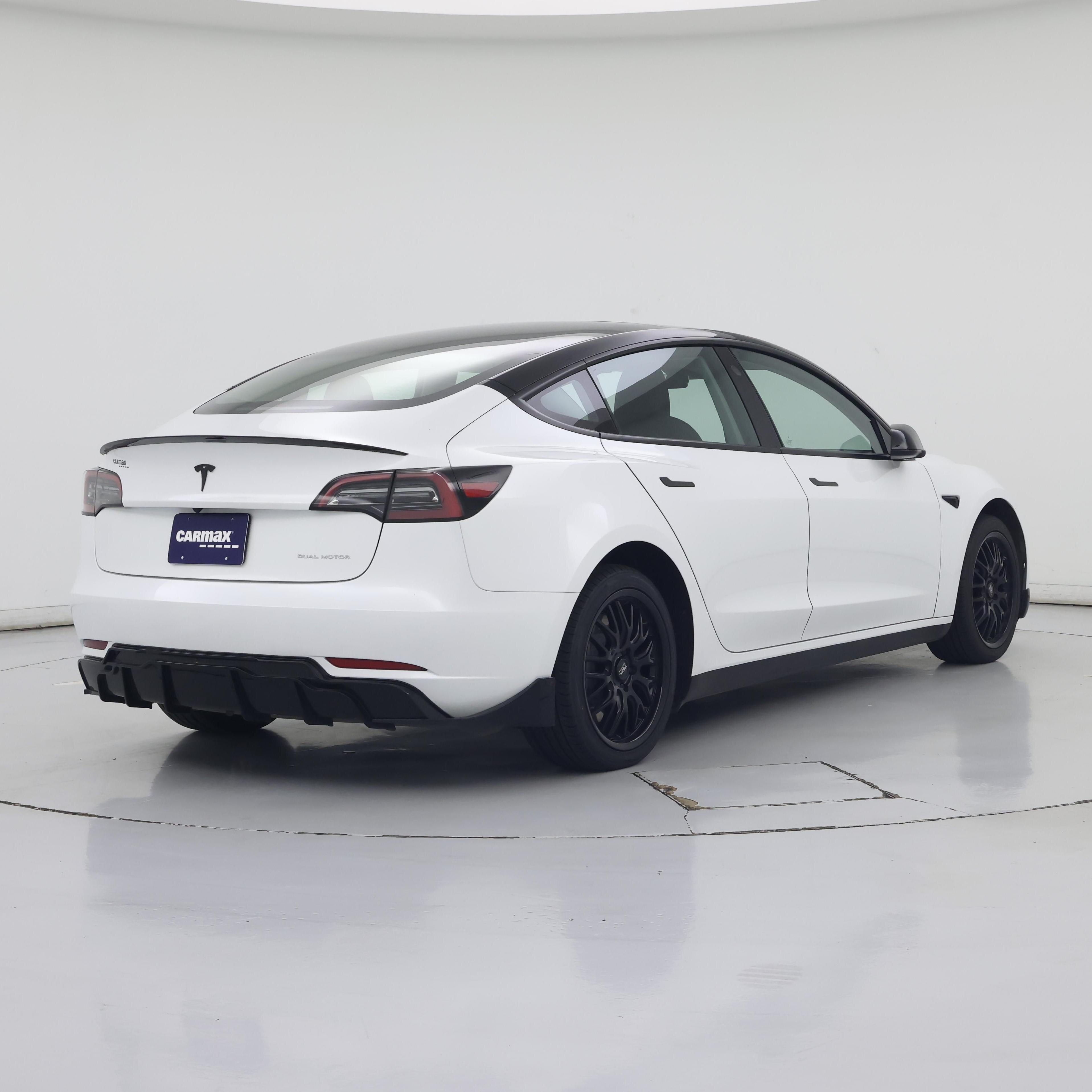 Thumbnail: 2023 Tesla Model 3 - 8