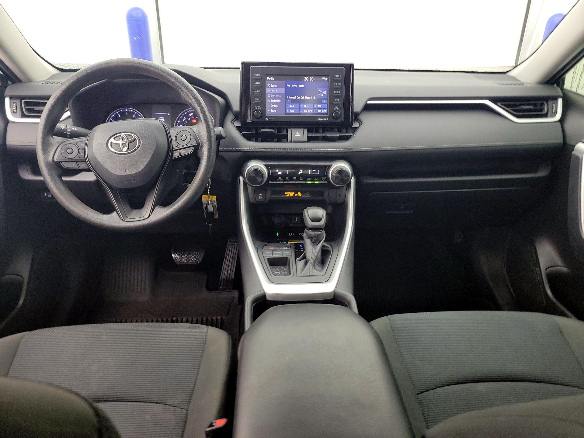 Thumbnail: 2022 Toyota RAV4 - 9
