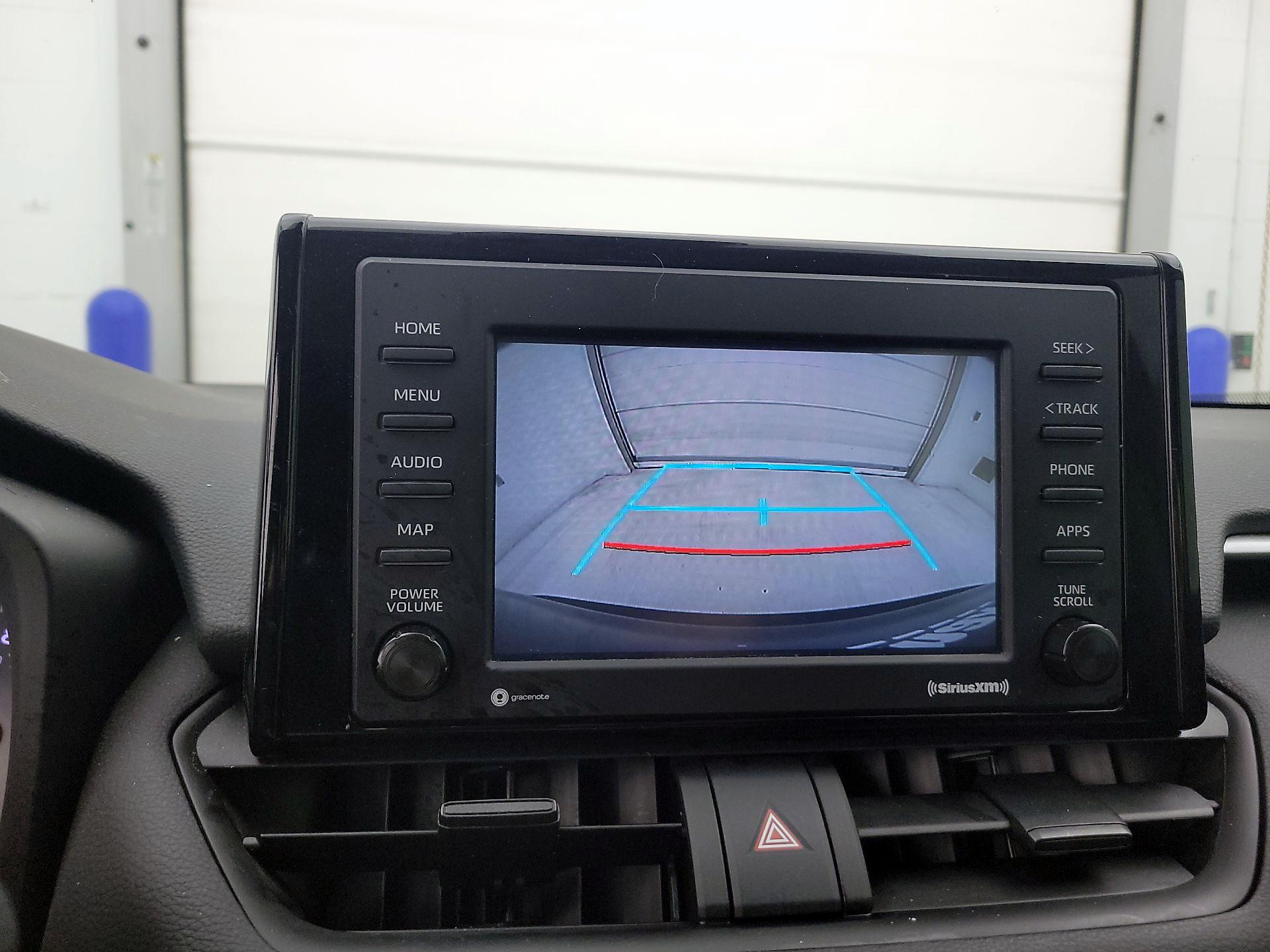 Thumbnail: 2022 Toyota RAV4 - 14