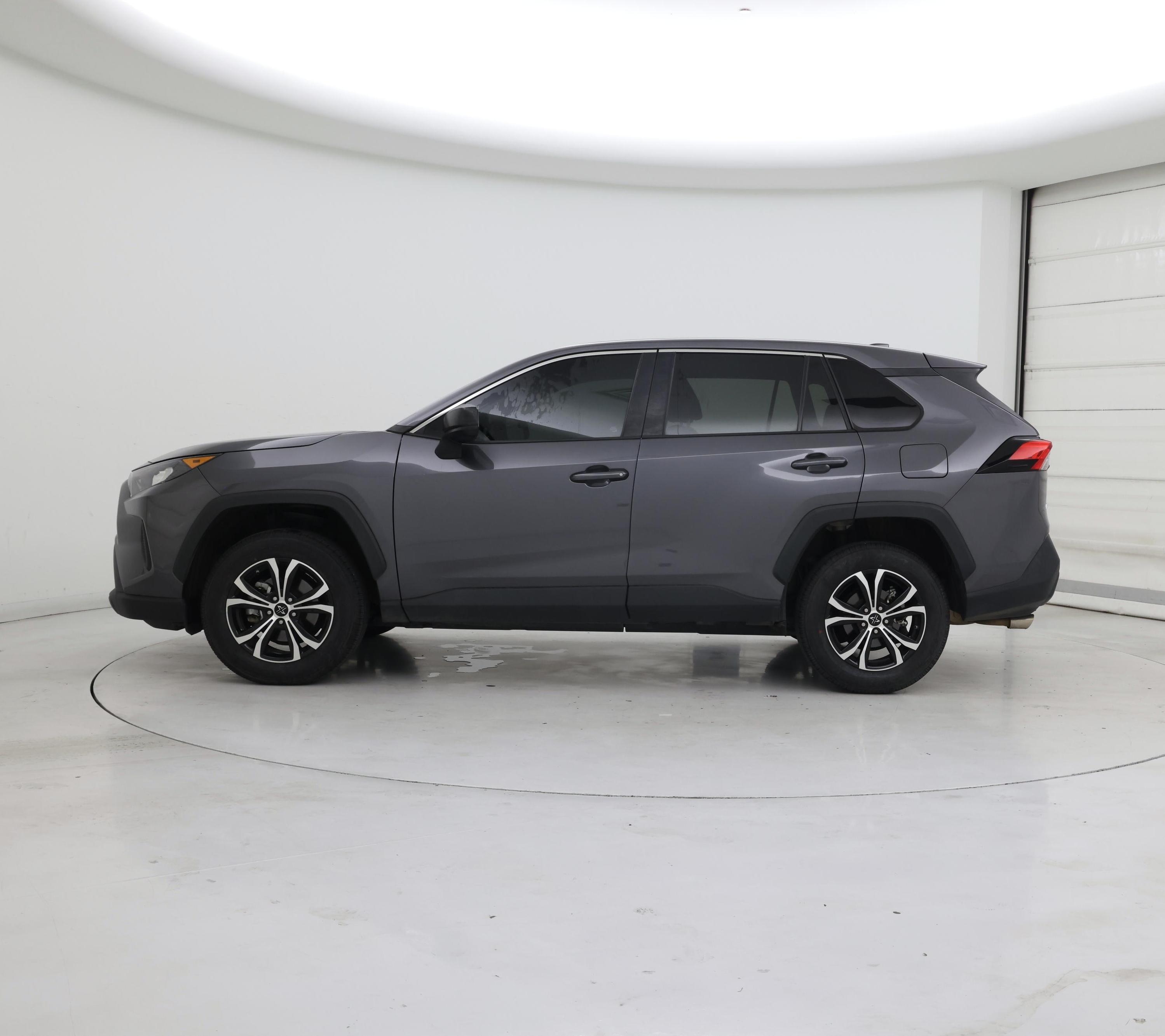 Thumbnail: 2022 Toyota RAV4 - 3