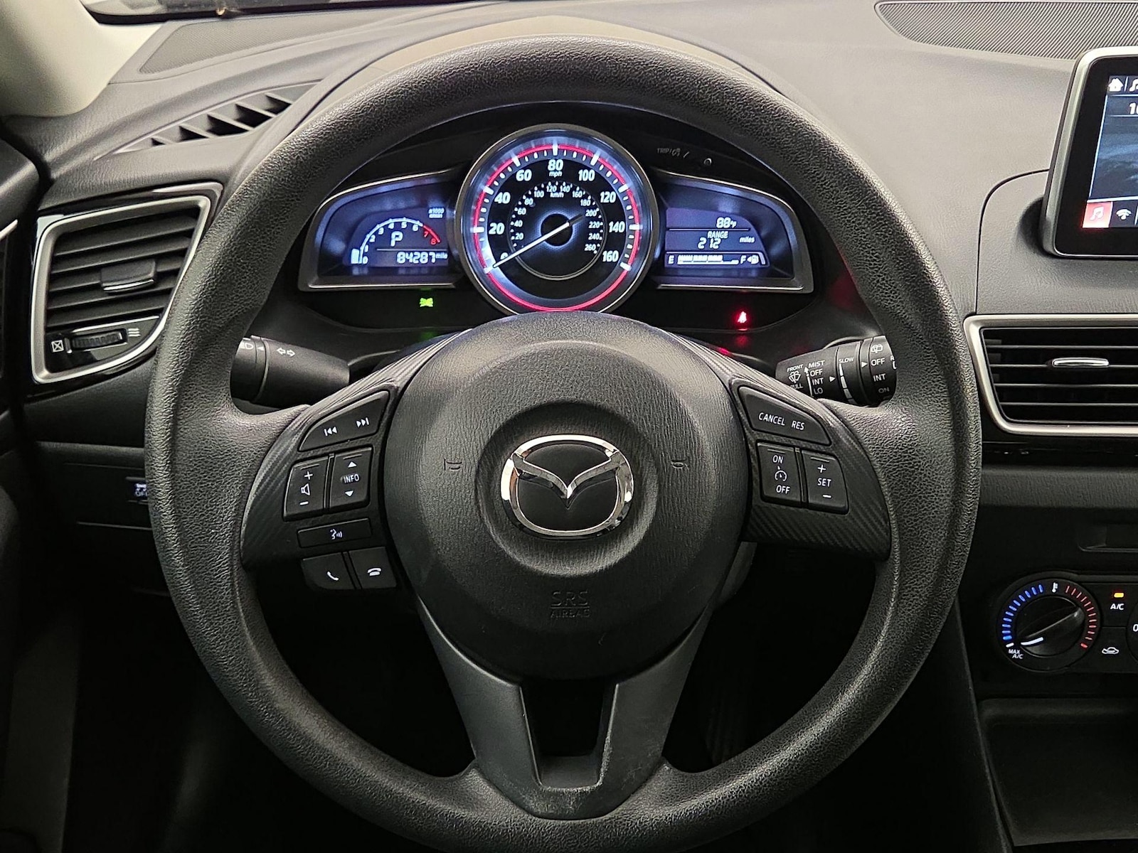 2015 Mazda MAZDA3 i Sport - Photo 11