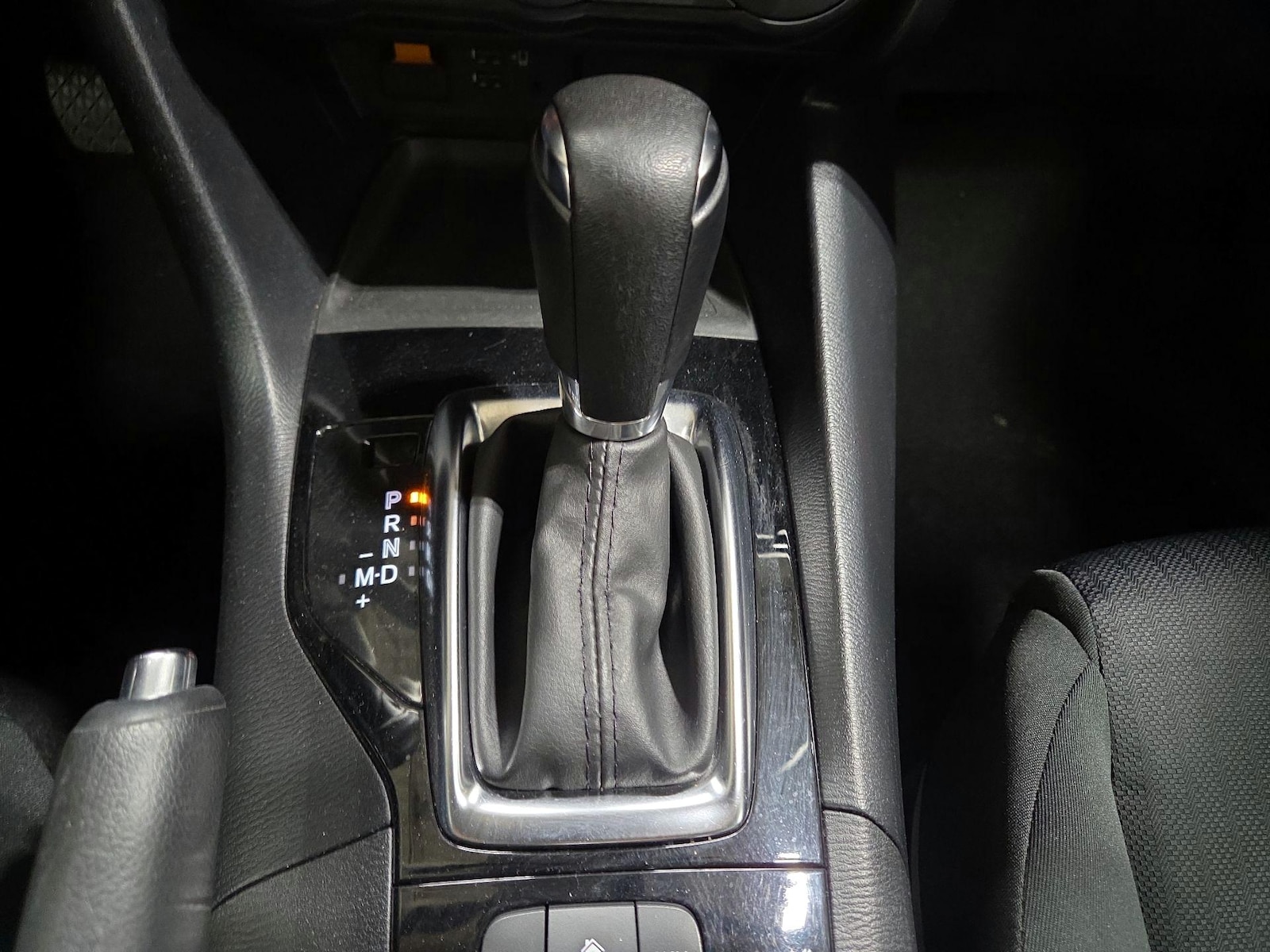 2015 Mazda MAZDA3 i Sport - Photo 17