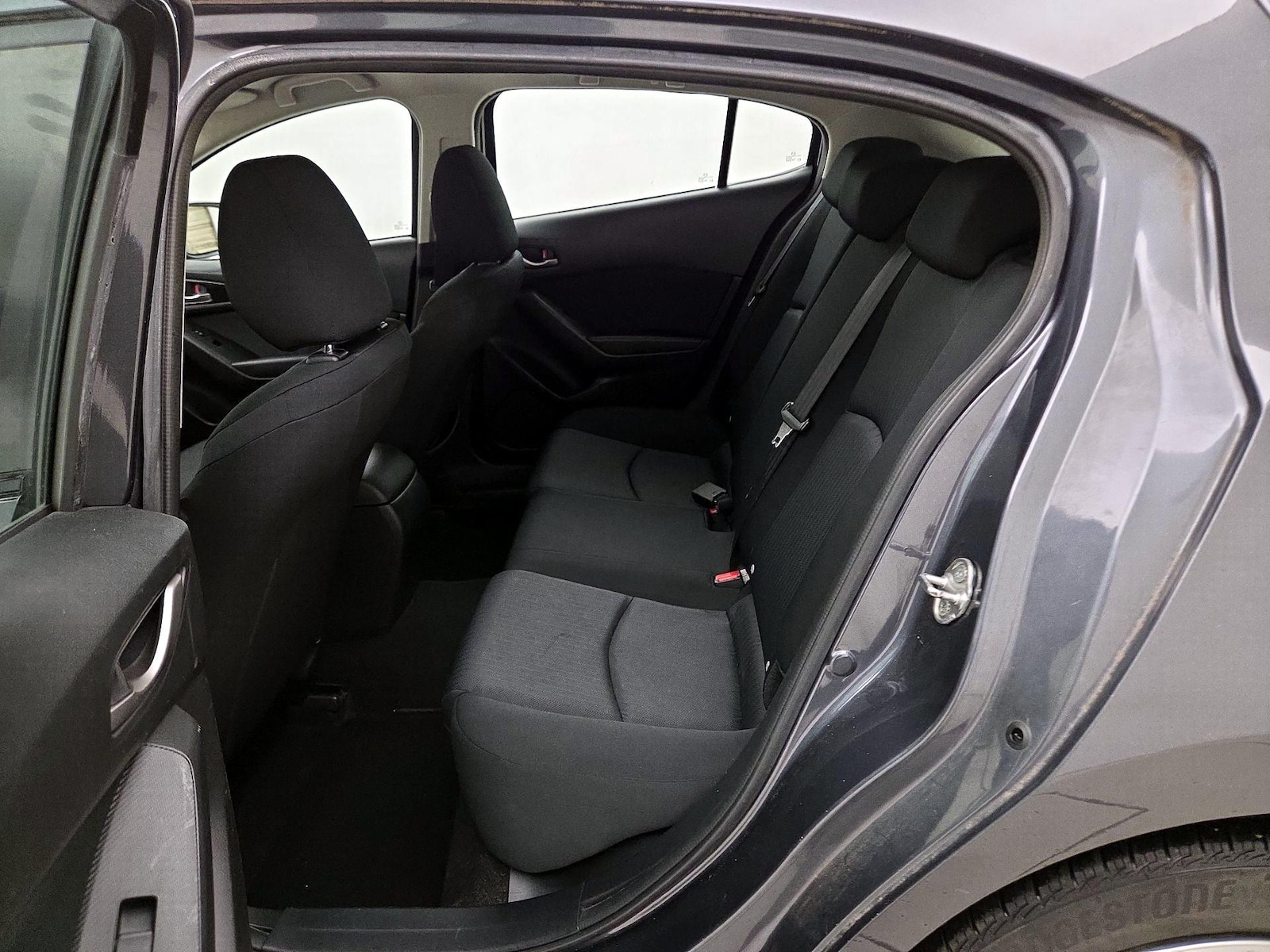 2015 Mazda MAZDA3 i Sport - Photo 19