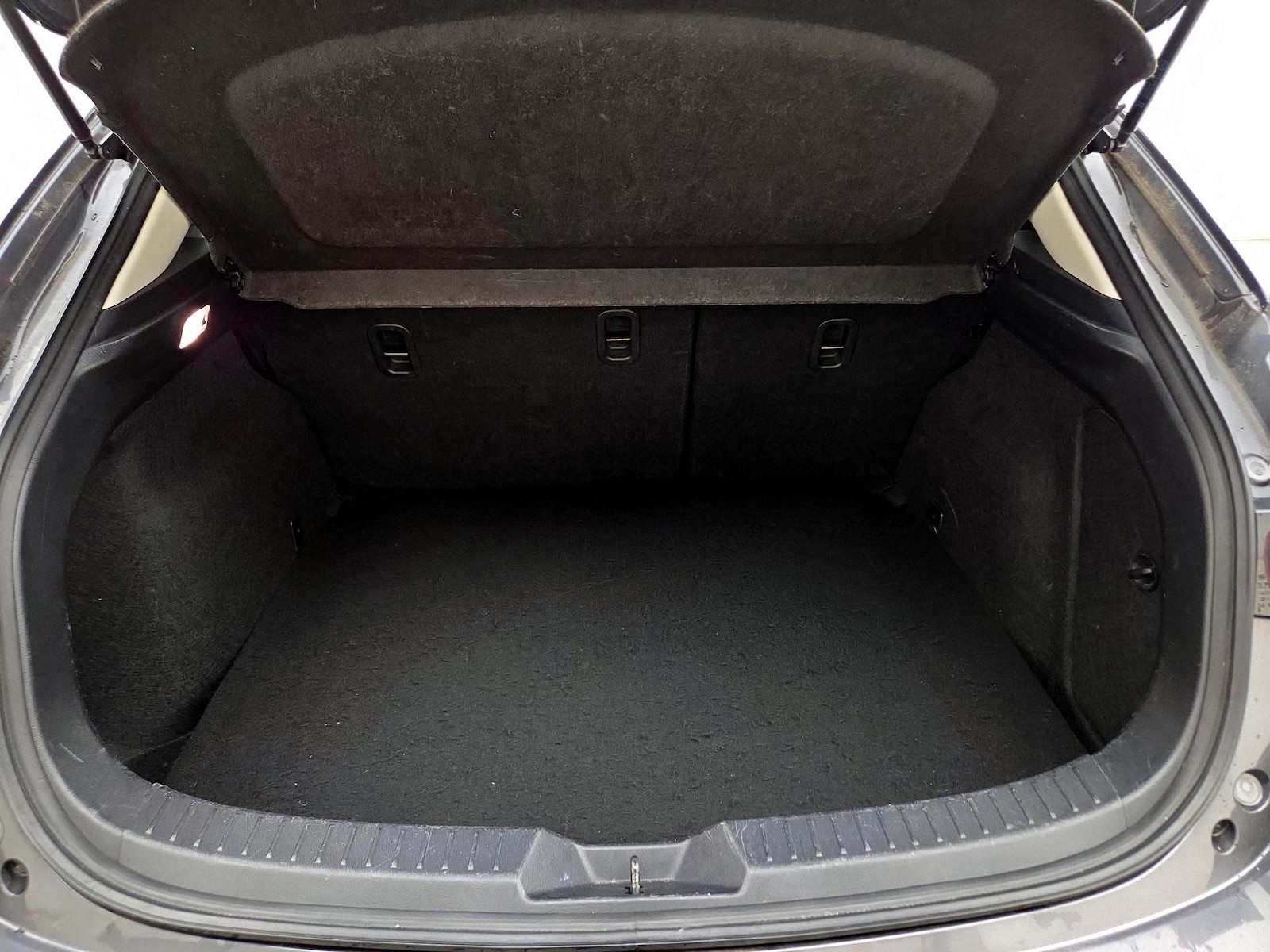 2015 Mazda MAZDA3 i Sport - Photo 20