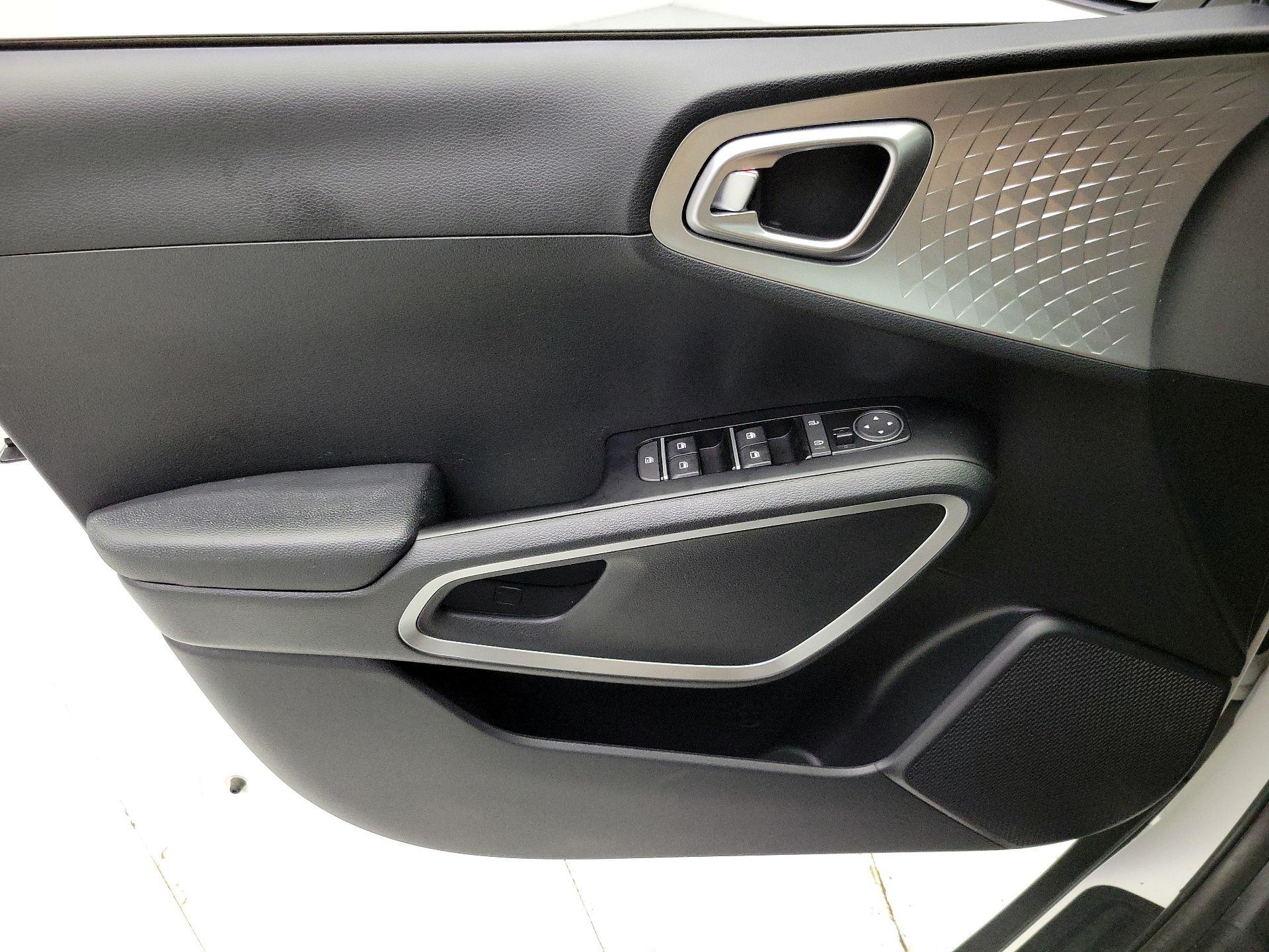 Thumbnail: 2021 Kia Soul - 12