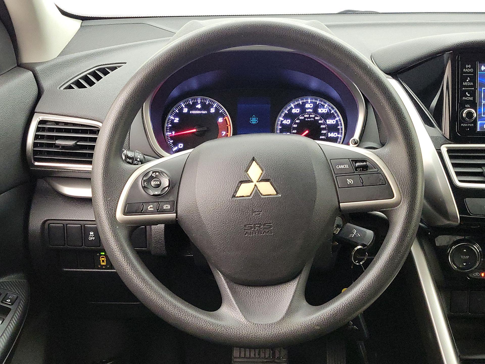 Thumbnail: 2019 Mitsubishi Eclipse Cross - 10