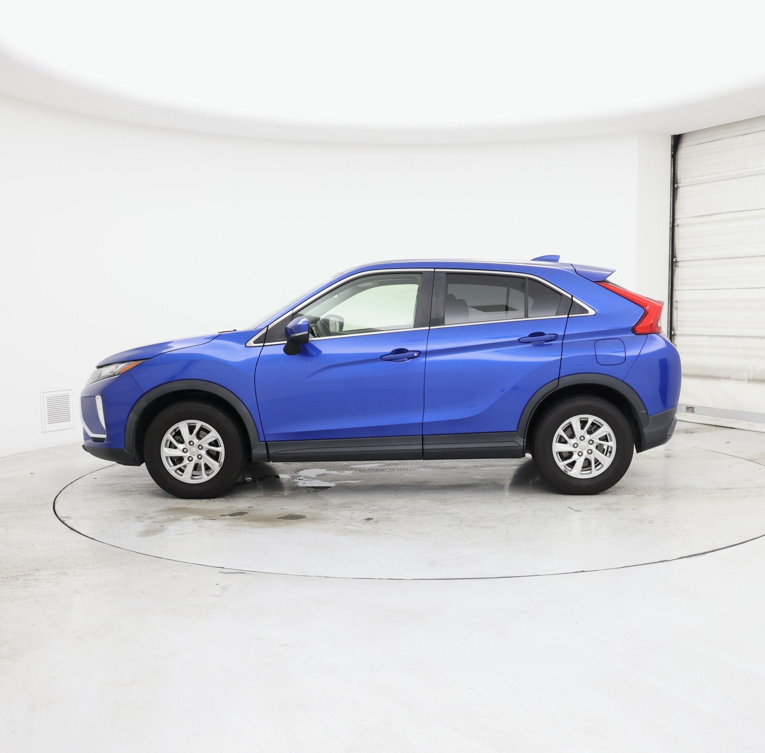 Thumbnail: 2019 Mitsubishi Eclipse Cross - 3