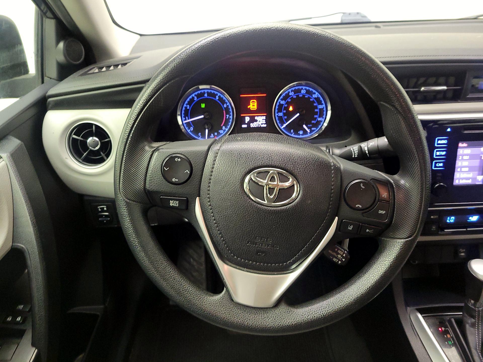 Thumbnail: 2017 Toyota Corolla - 10