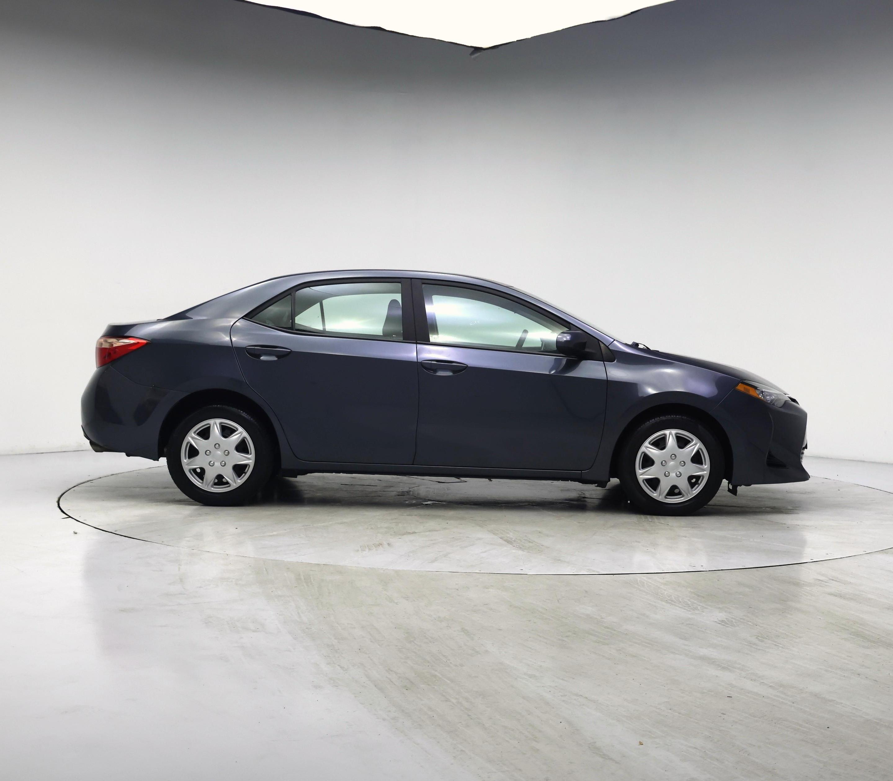 Thumbnail: 2017 Toyota Corolla - 7