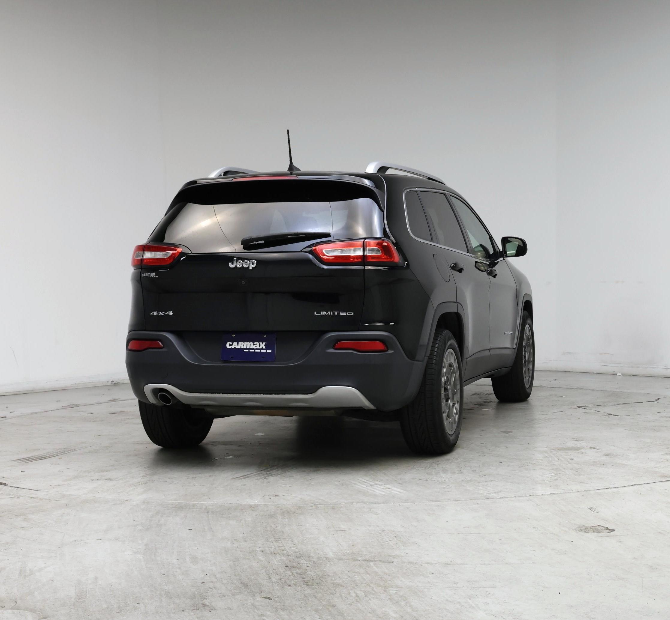 Thumbnail: 2017 Jeep Cherokee - 8
