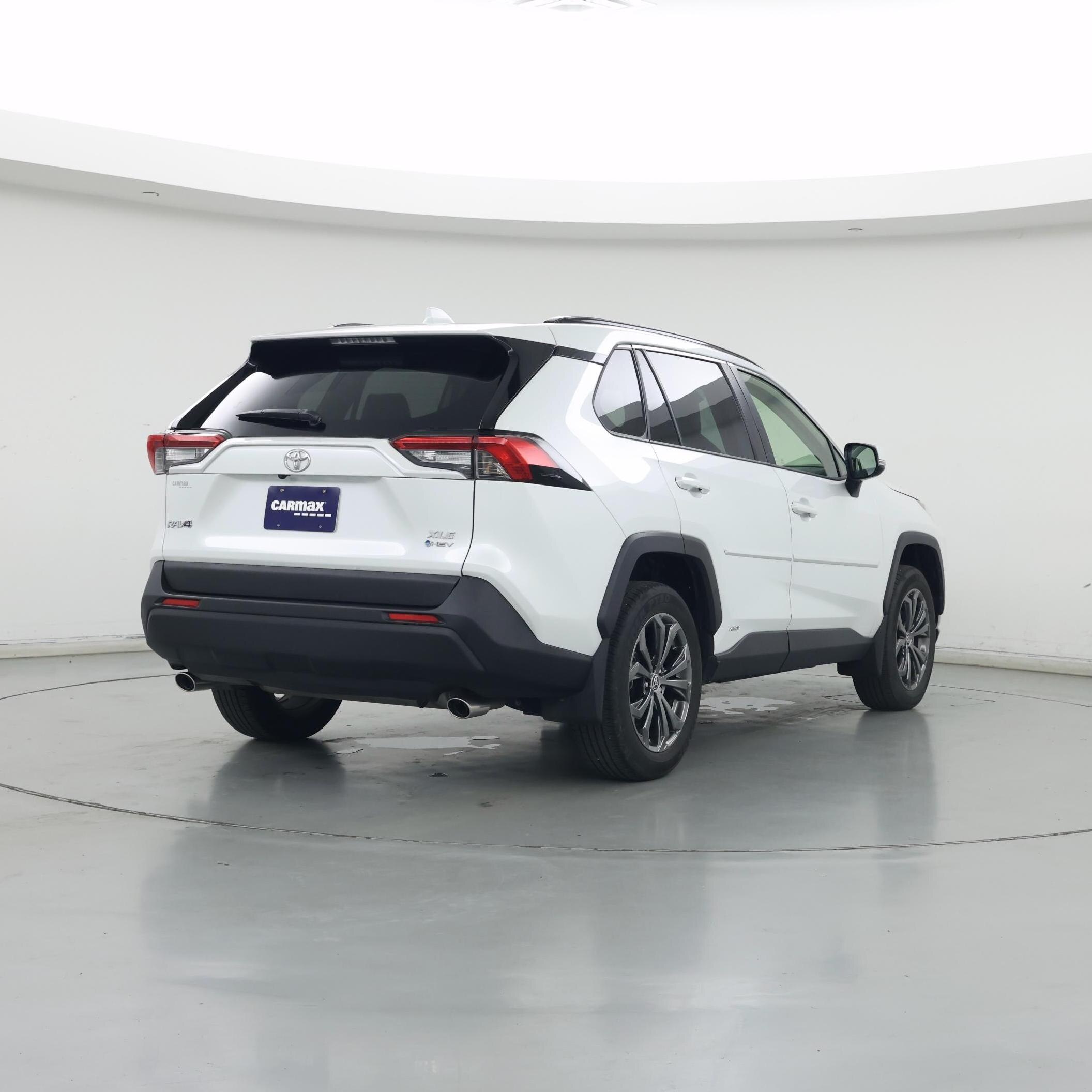 Thumbnail: 2025 Toyota RAV4 - 8