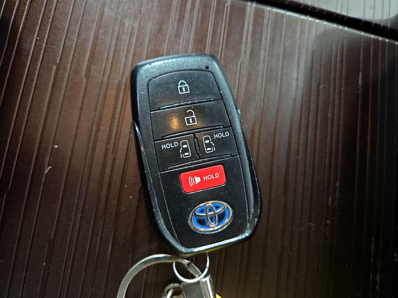 2021 Toyota Sienna LE - Photo 19