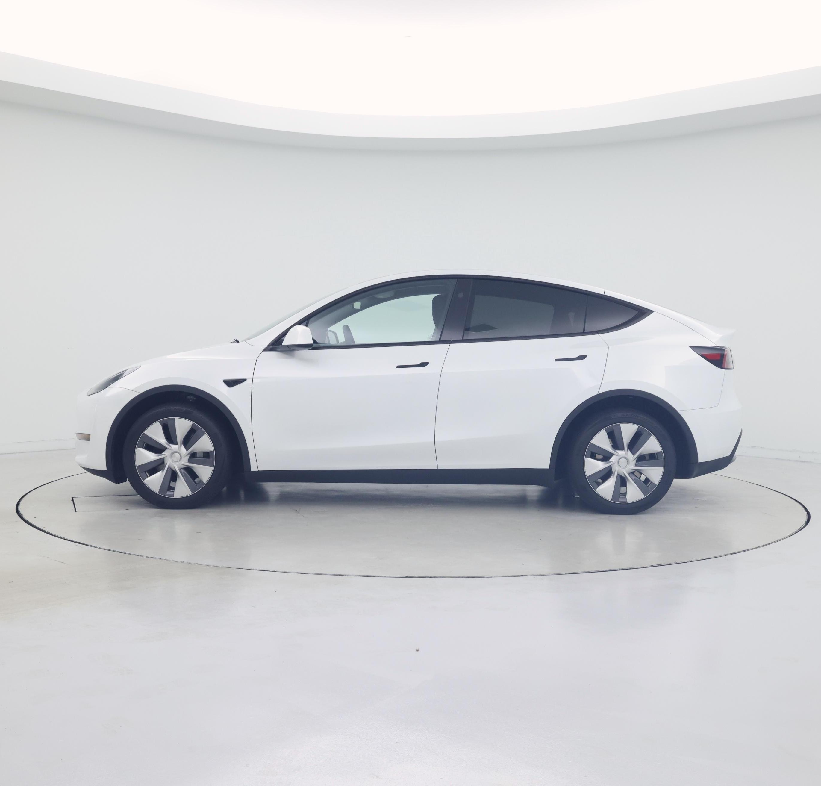 Thumbnail: 2023 Tesla Model Y - 3
