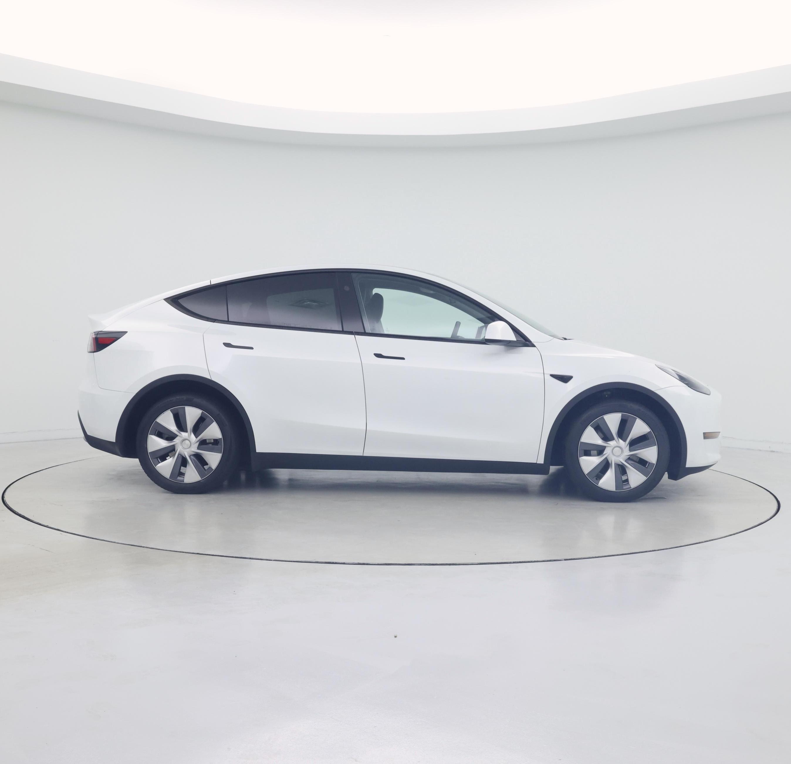 Thumbnail: 2023 Tesla Model Y - 7