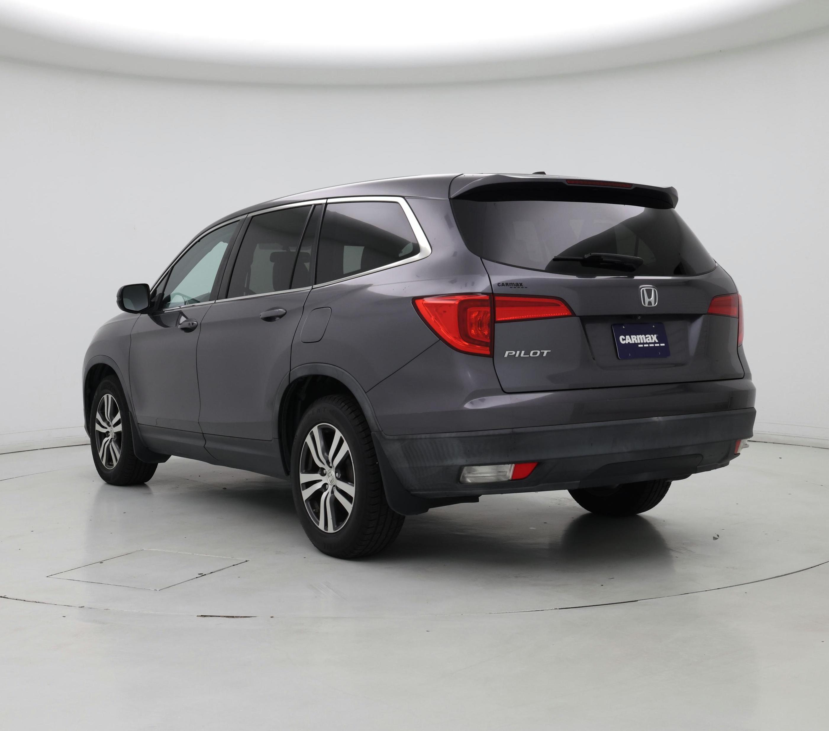 Thumbnail: 2018 Honda Pilot - 2