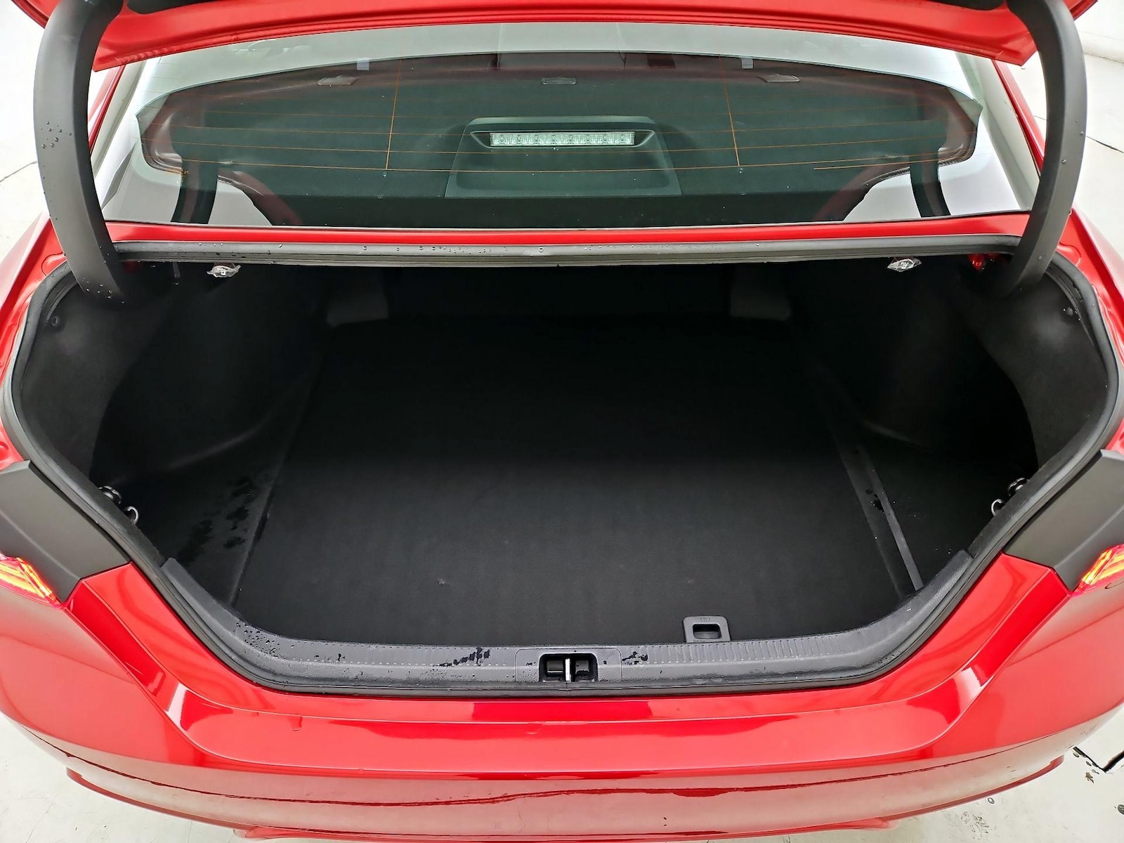 2021 Toyota Camry XSE - Photo 12