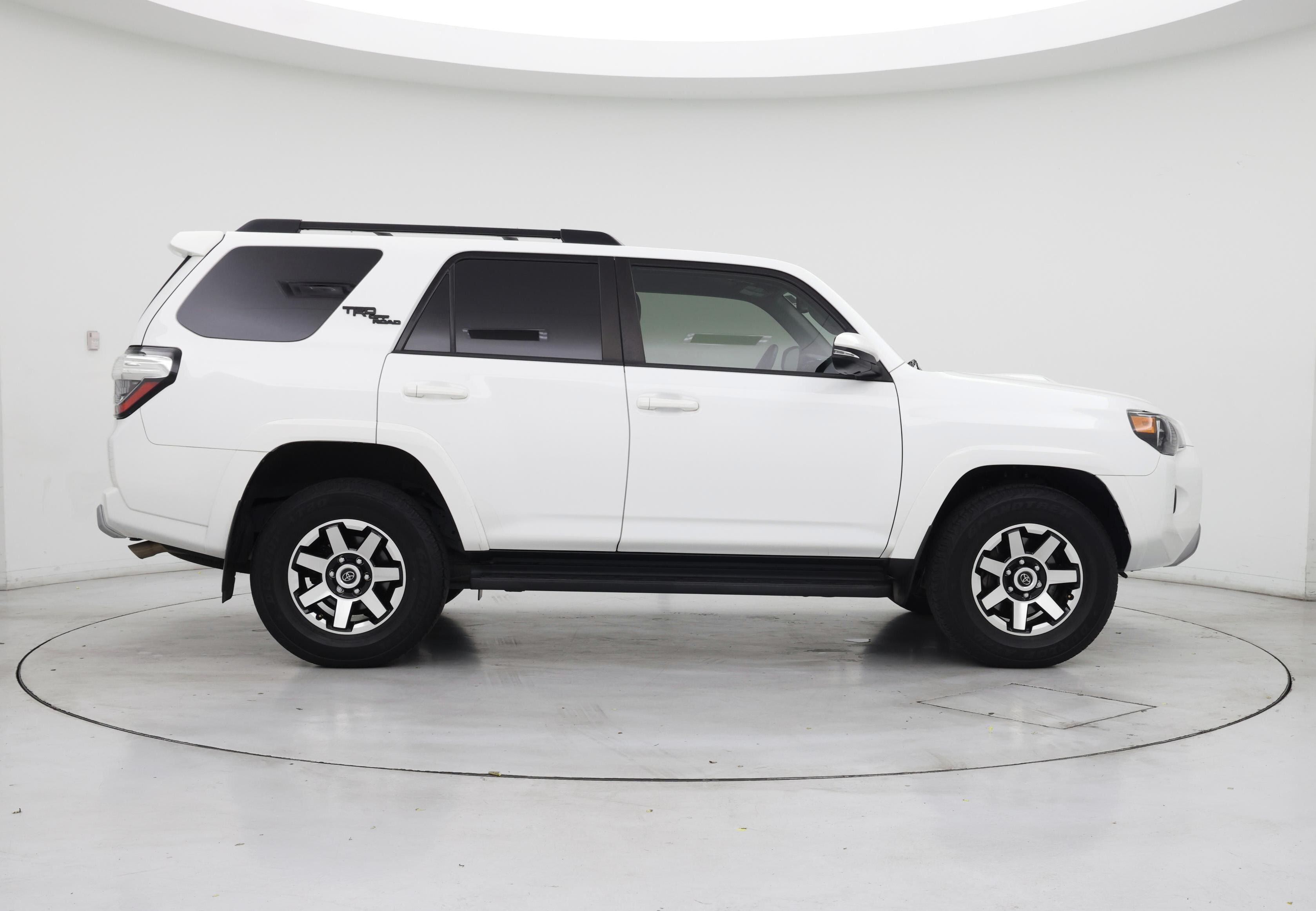Thumbnail: 2023 Toyota 4Runner - 7