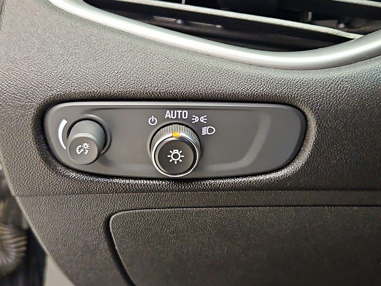 2018 Chevrolet Malibu 1LS - Photo 14