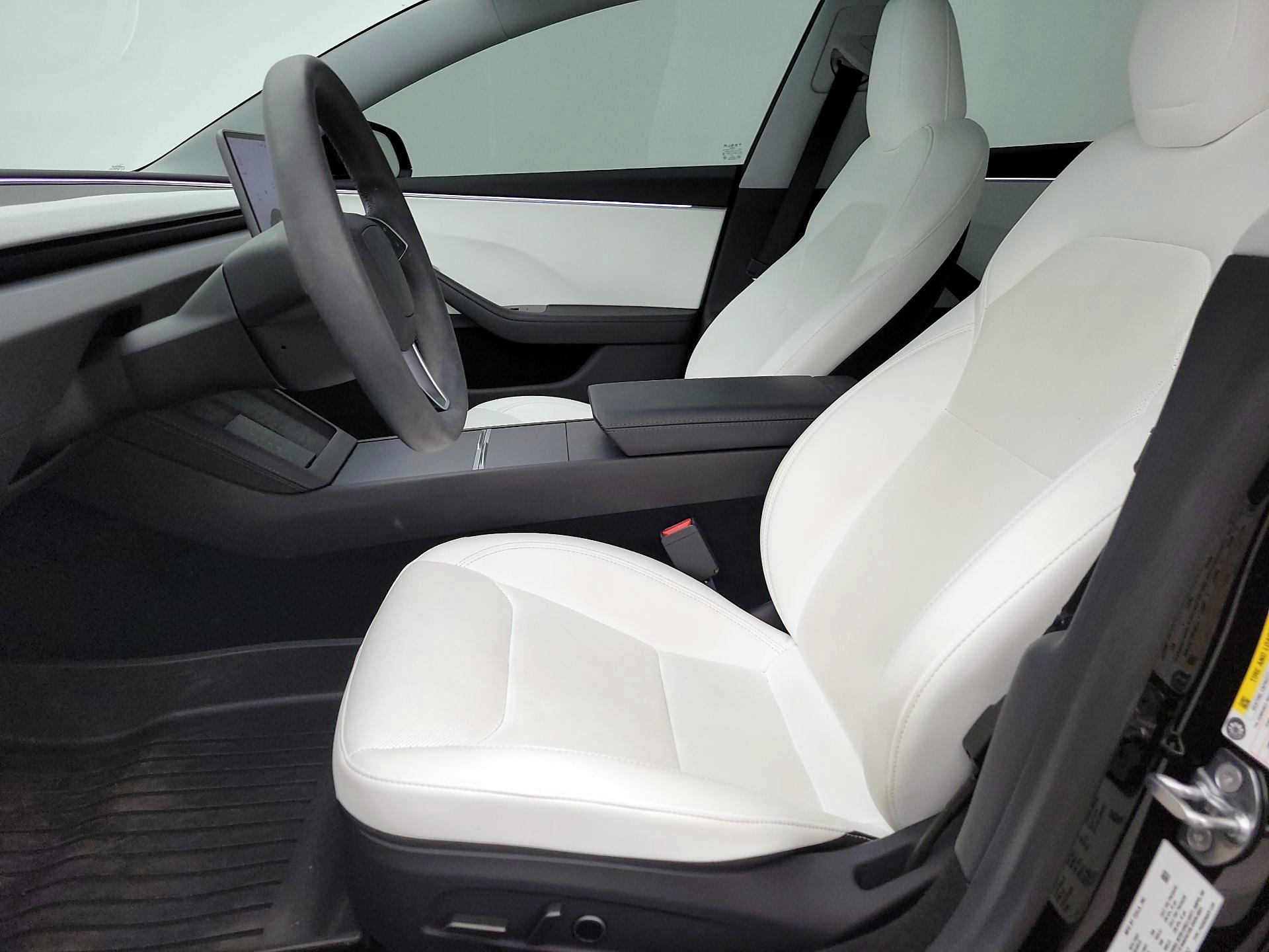 Thumbnail: 2025 Tesla Model 3 - 11