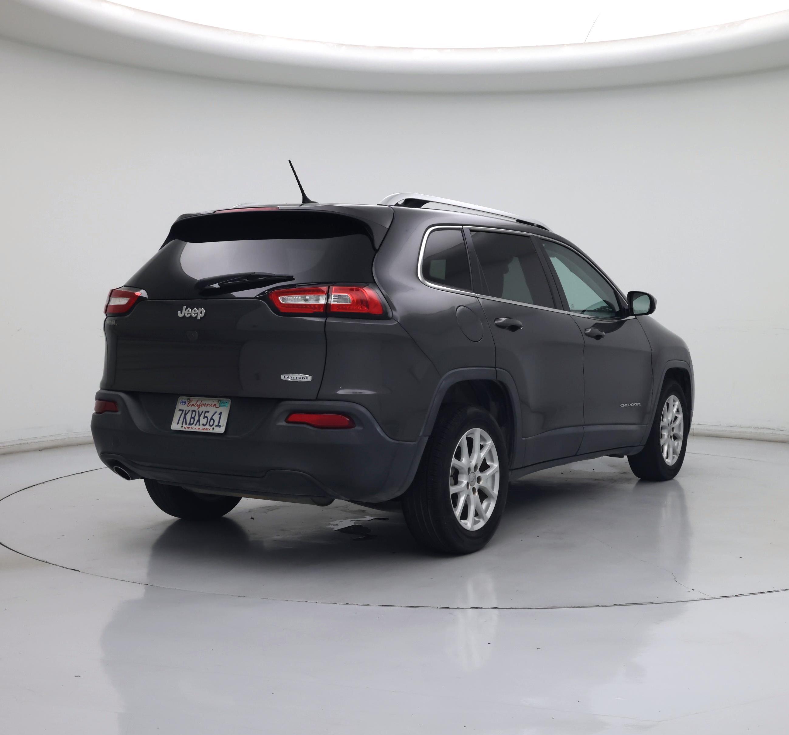 Thumbnail: 2015 Jeep Cherokee - 8
