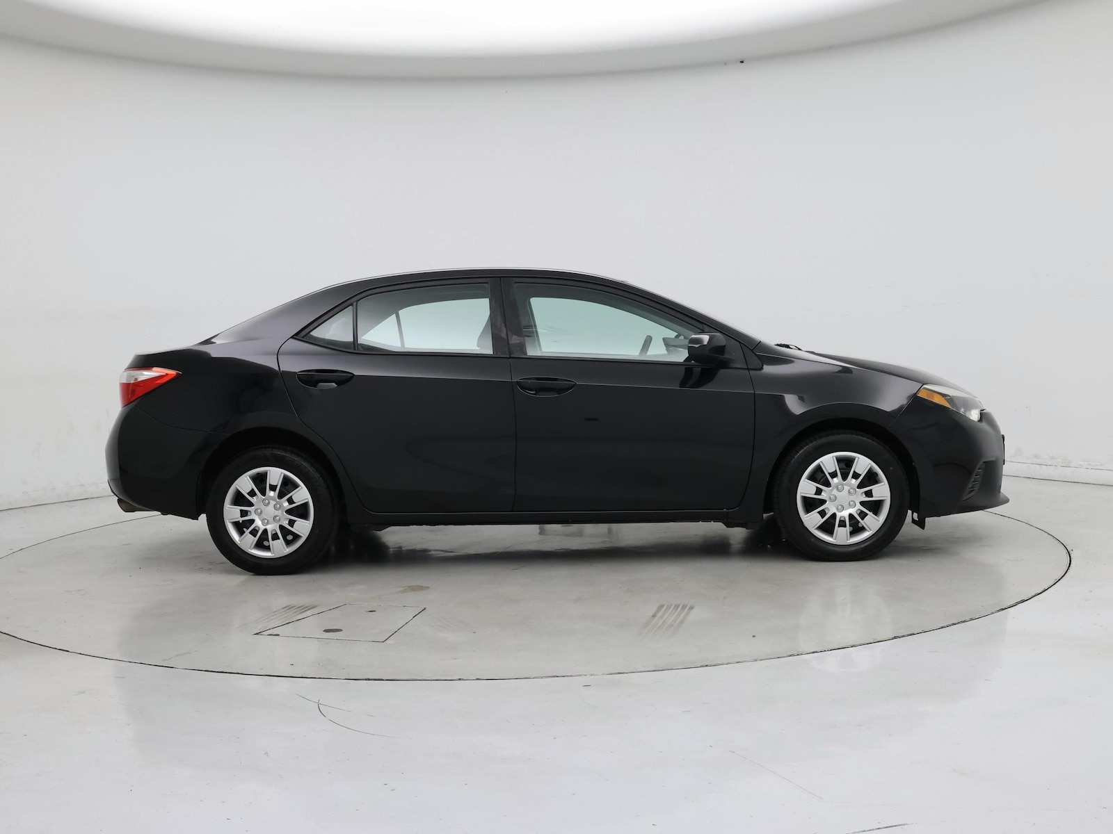 2015 Toyota Corolla LE - Photo 8