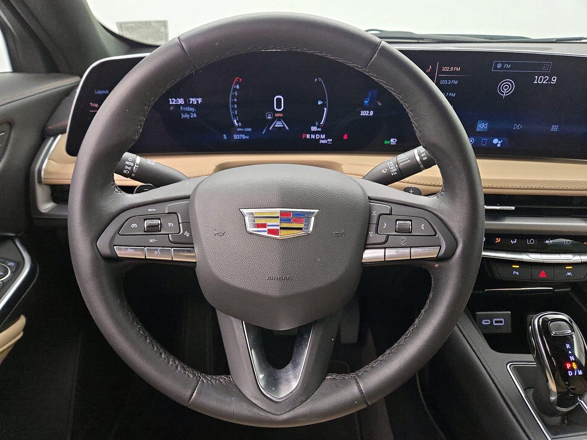 Thumbnail: 2024 Cadillac XT4 - 10