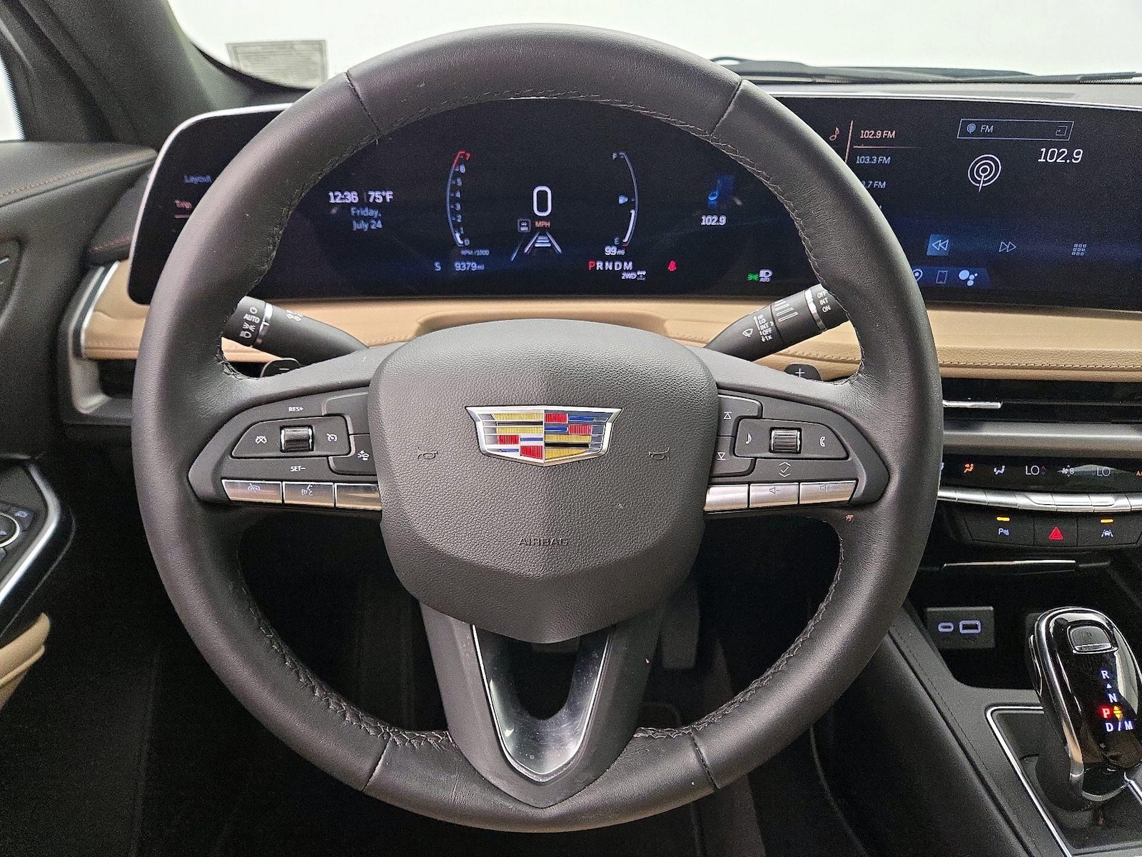 2024 Cadillac XT4 Luxury - Photo 11