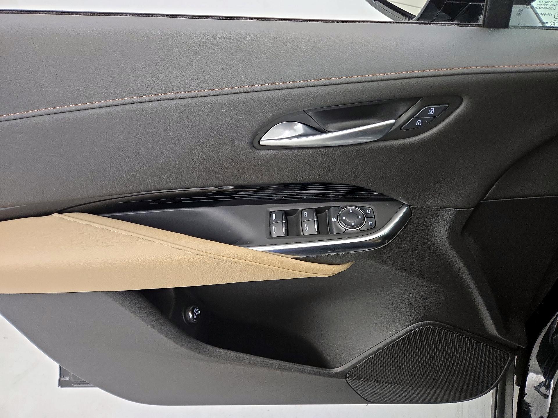 Thumbnail: 2024 Cadillac XT4 - 12