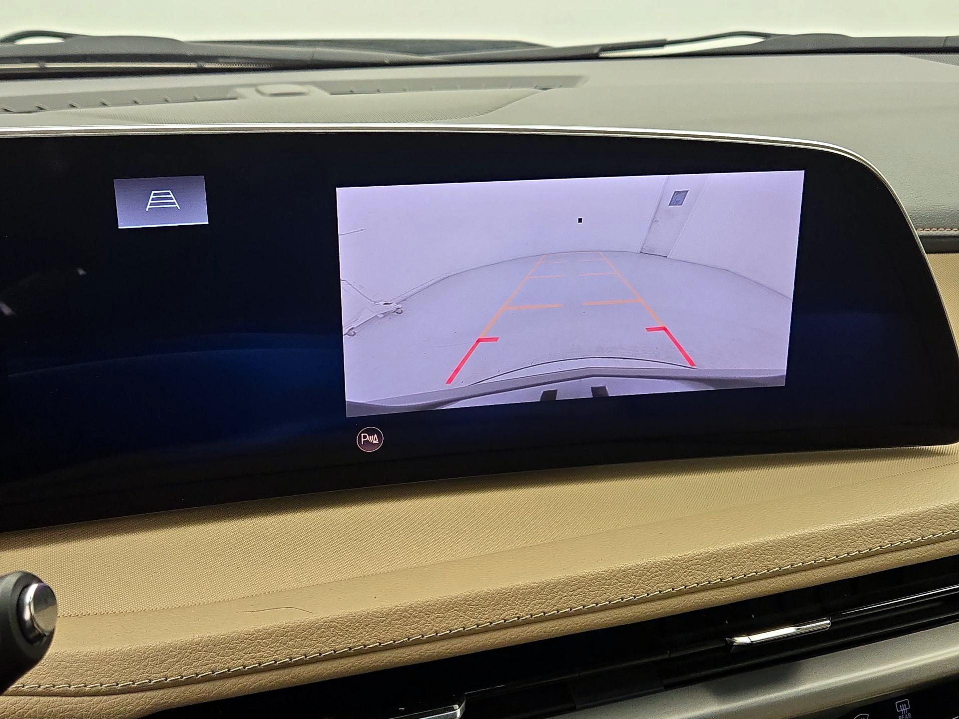 Thumbnail: 2024 Cadillac XT4 - 14