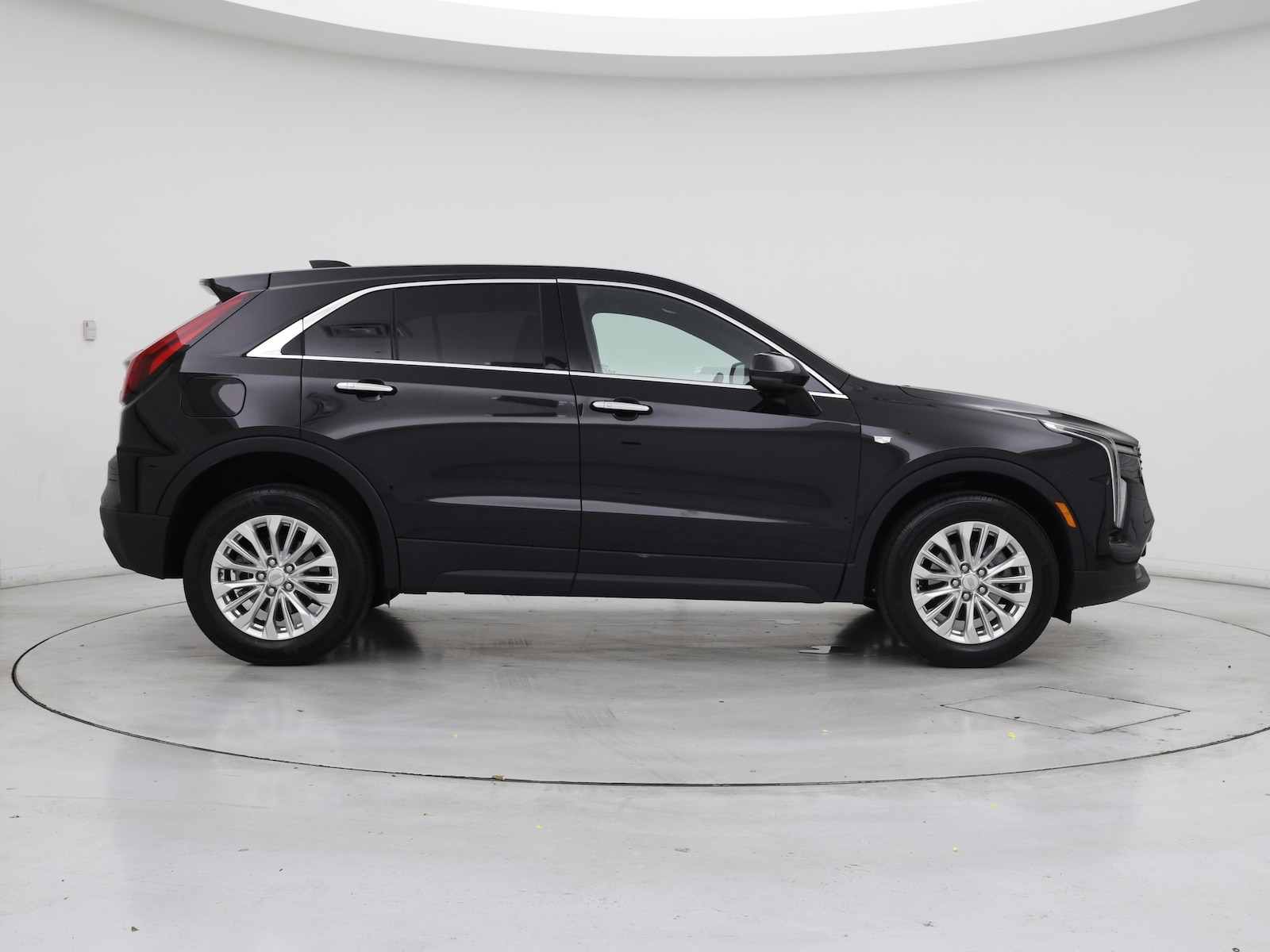 2024 Cadillac XT4 Luxury - Photo 8