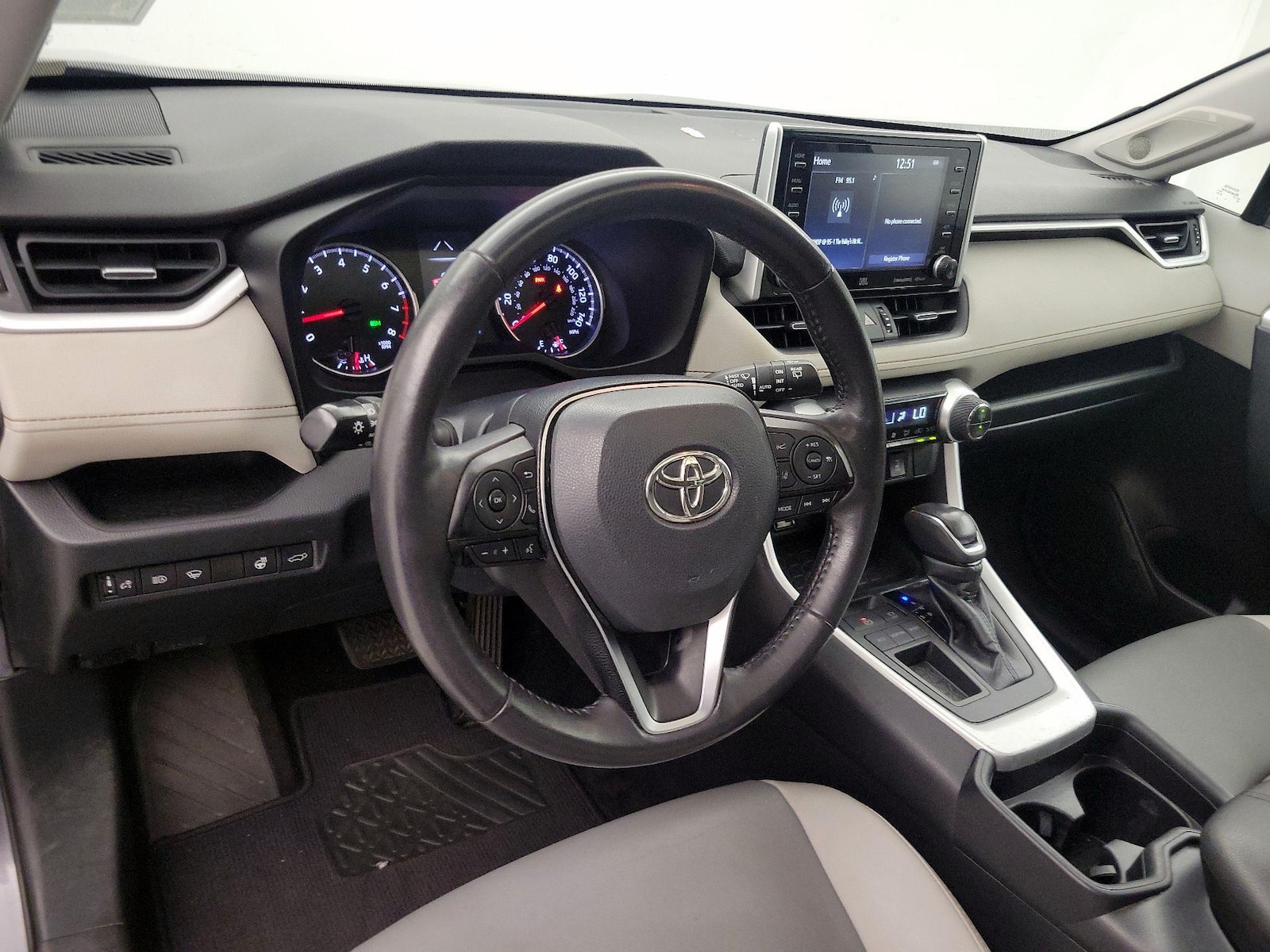 2019 Toyota RAV4 XLE Premium - Photo 10