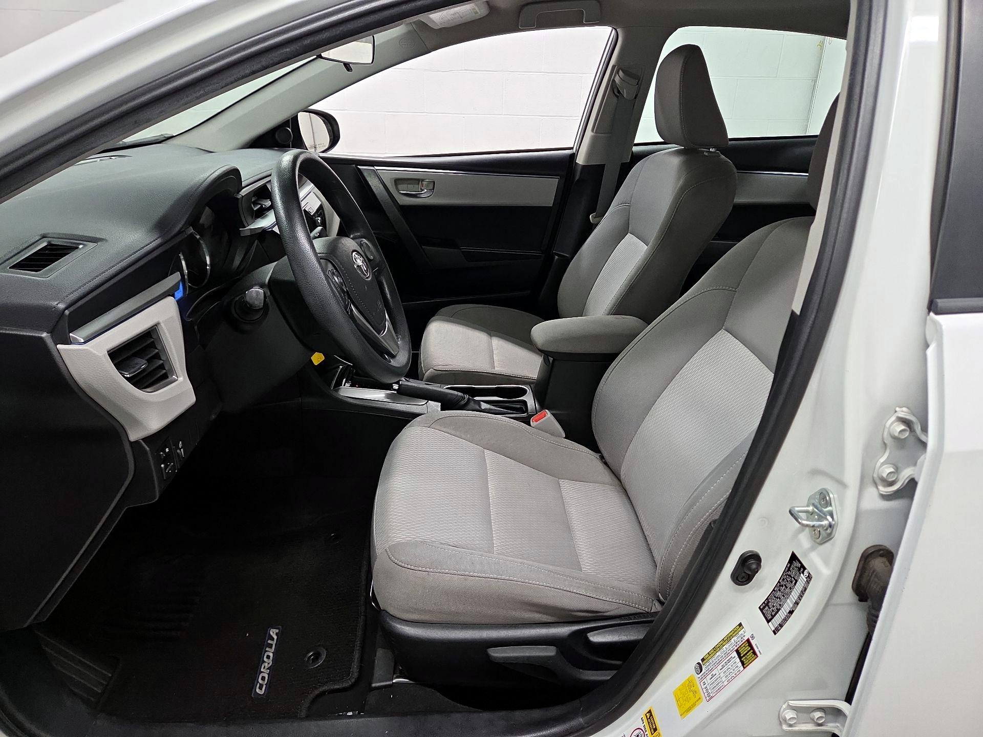 Thumbnail: 2015 Toyota Corolla - 11
