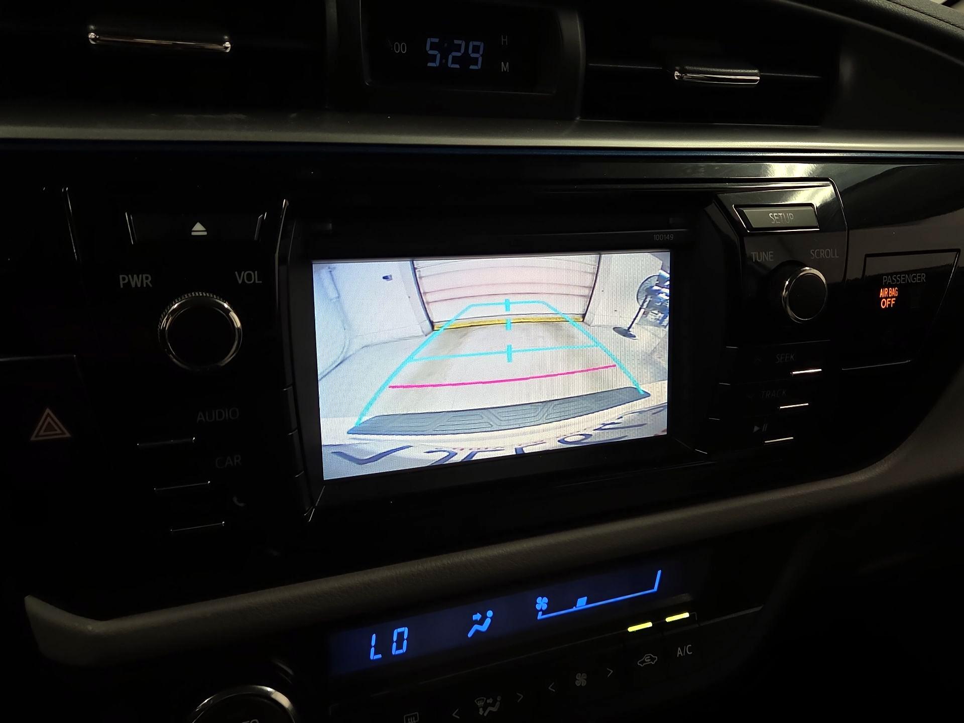 Thumbnail: 2015 Toyota Corolla - 14