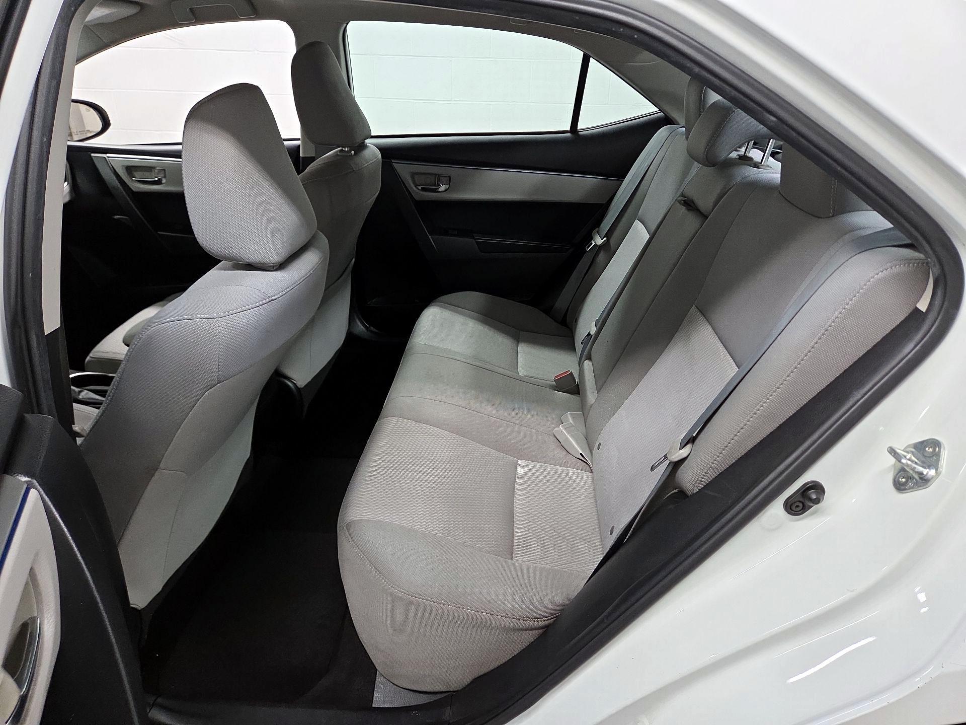 Thumbnail: 2015 Toyota Corolla - 19