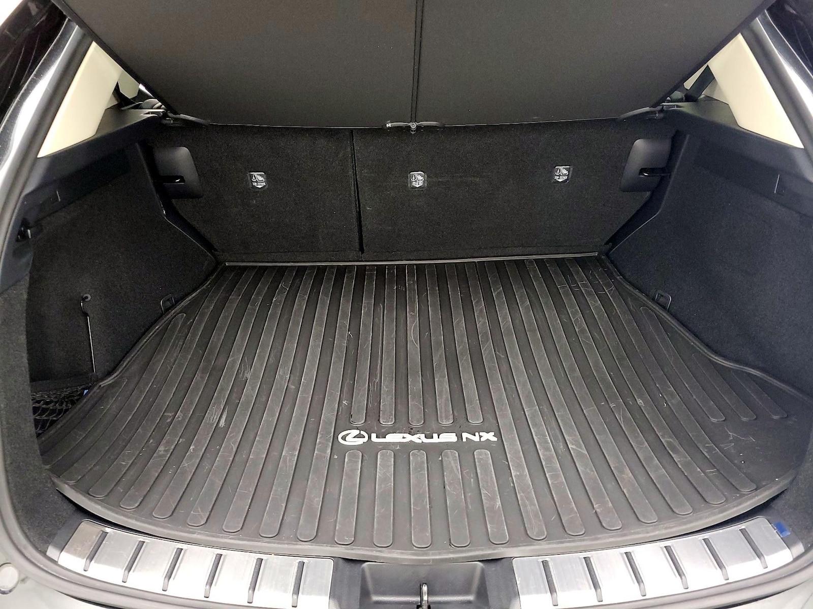 2025 Lexus NX Hybrid 350h - Photo 23