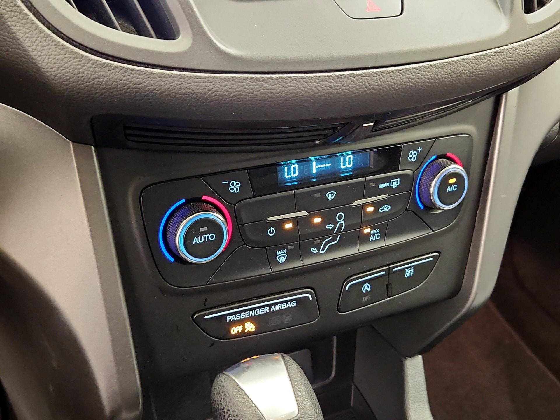 Thumbnail: 2017 Ford Escape - 16
